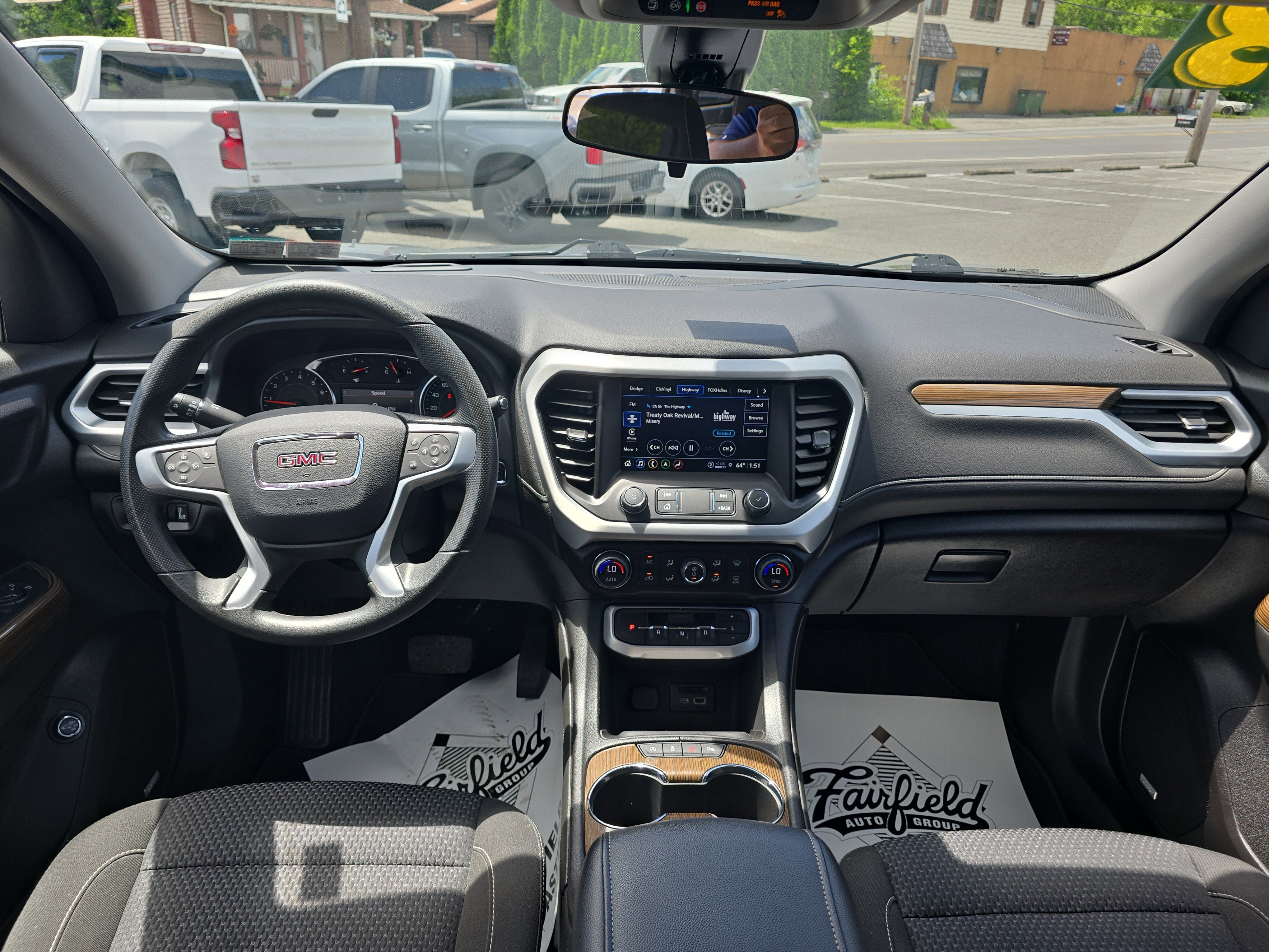 2023 GMC Acadia SLE