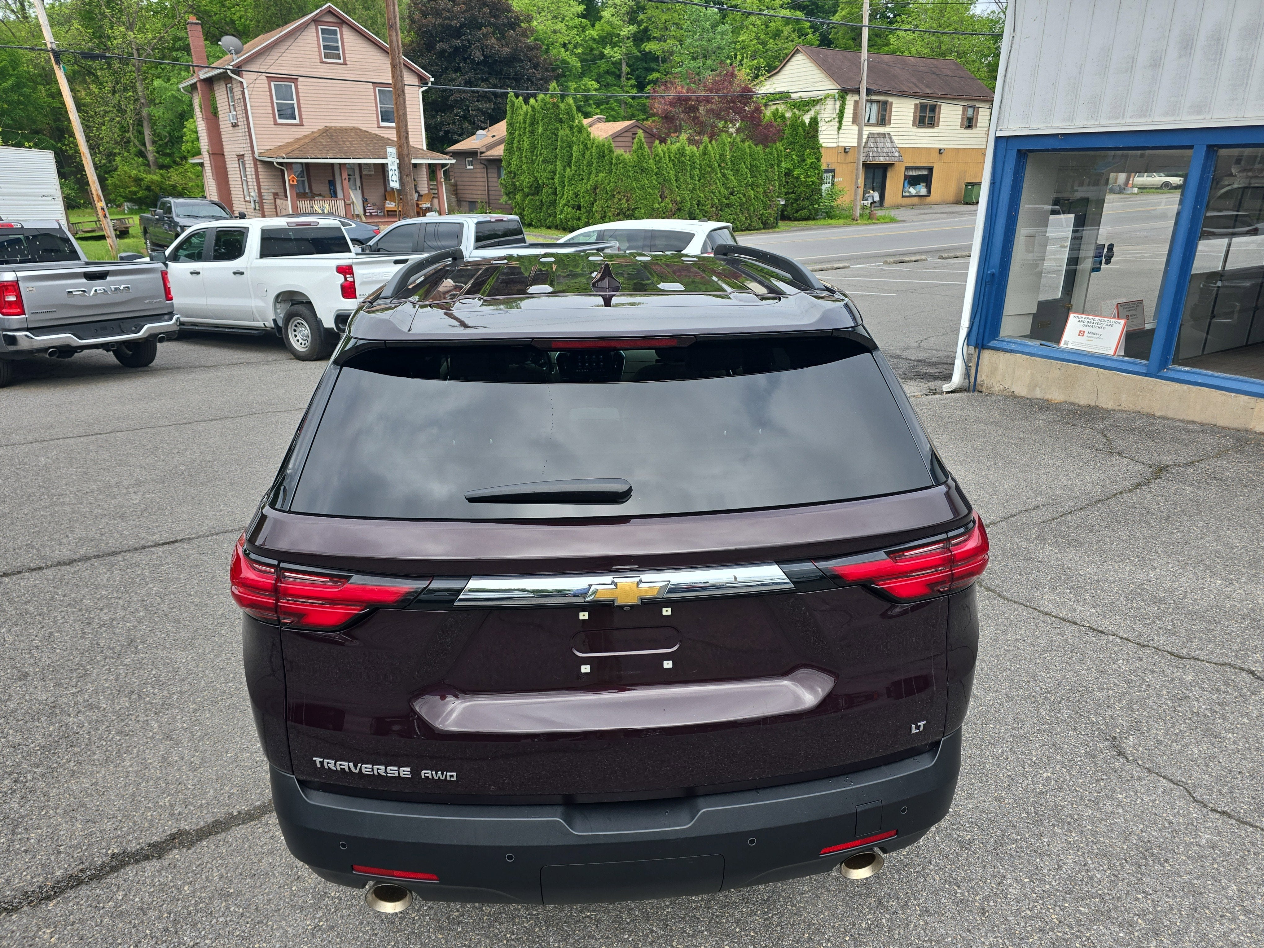 2023 Chevrolet Traverse LT Cloth