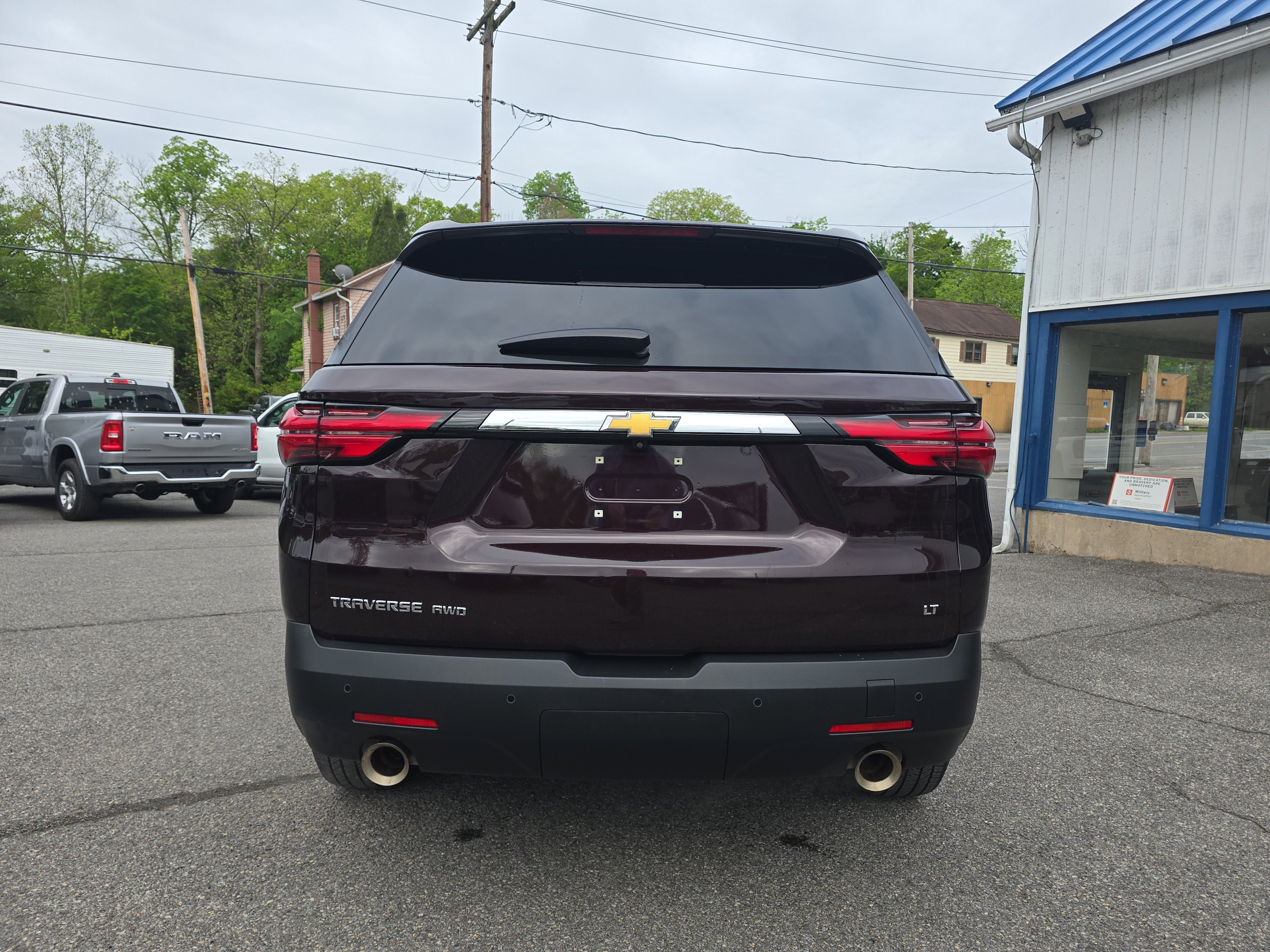 2023 Chevrolet Traverse LT Cloth