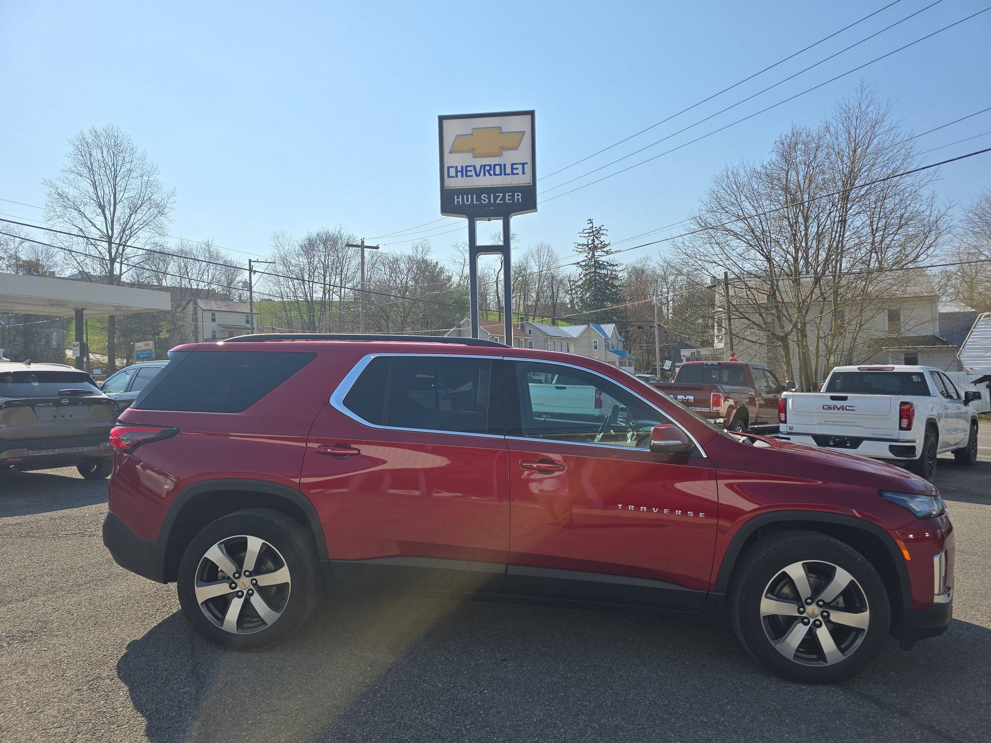 2023 Chevrolet Traverse LT Leather