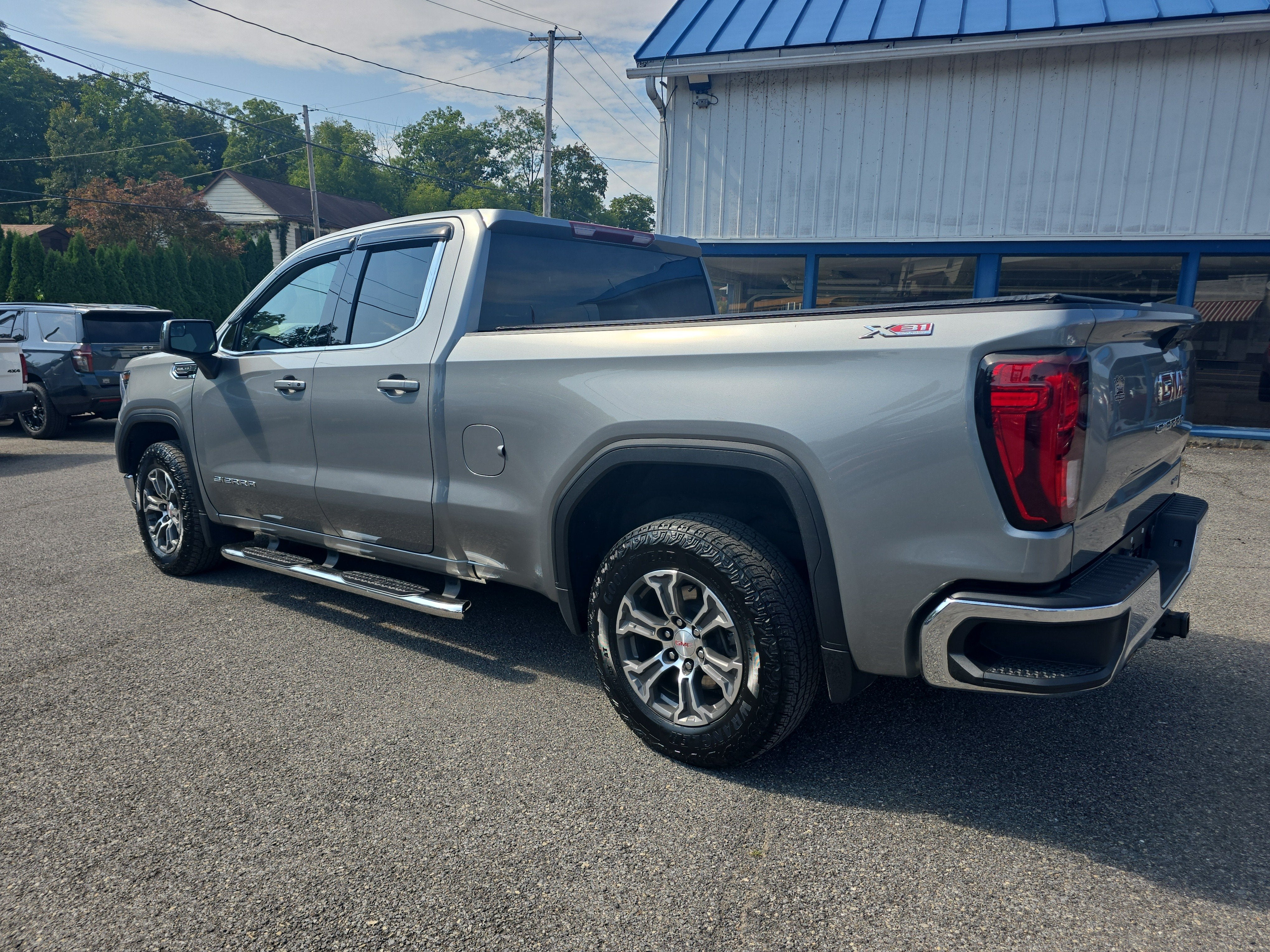 2023 GMC Sierra 1500 SLE