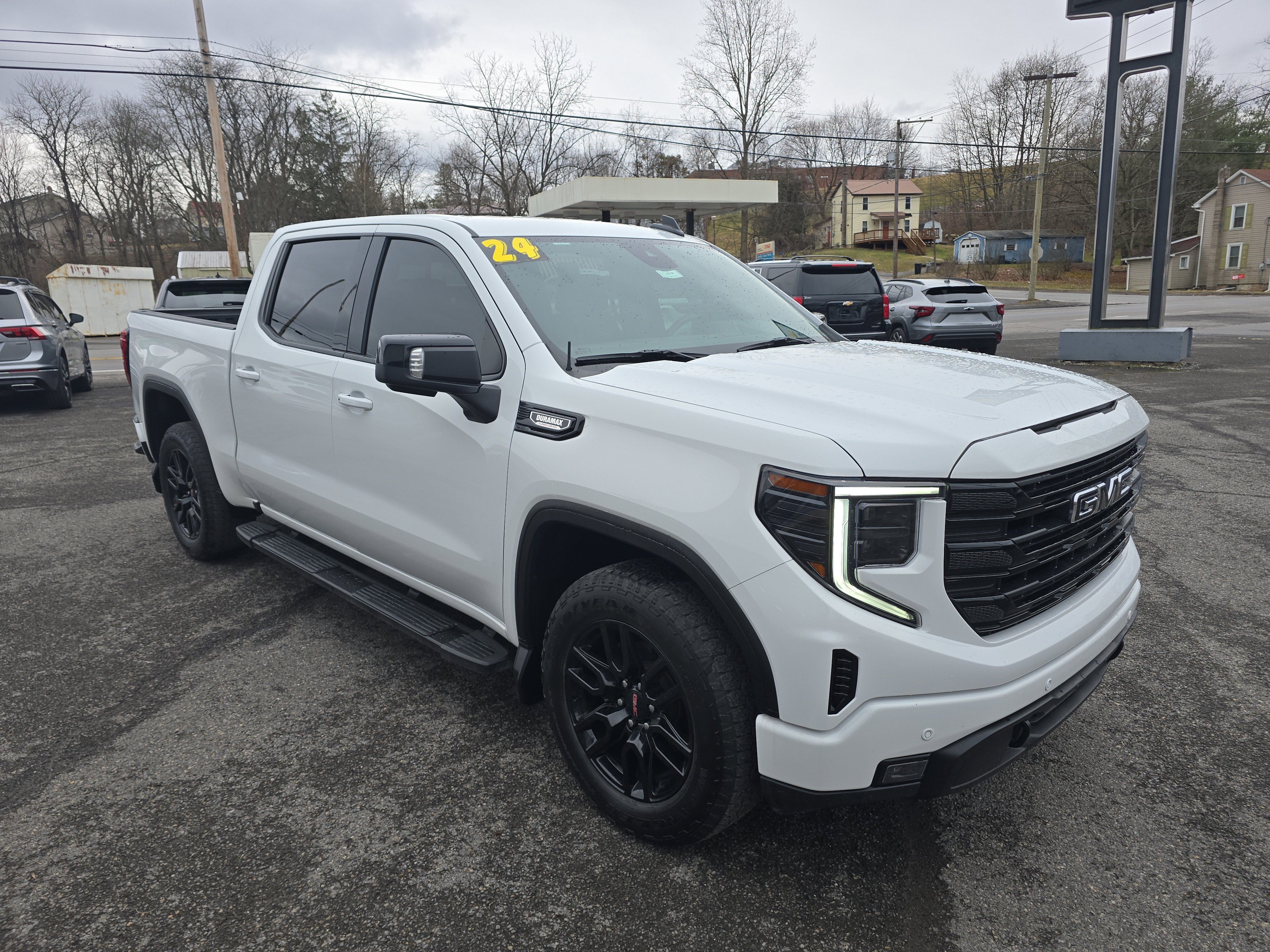 2024 GMC Sierra 1500 Elevation