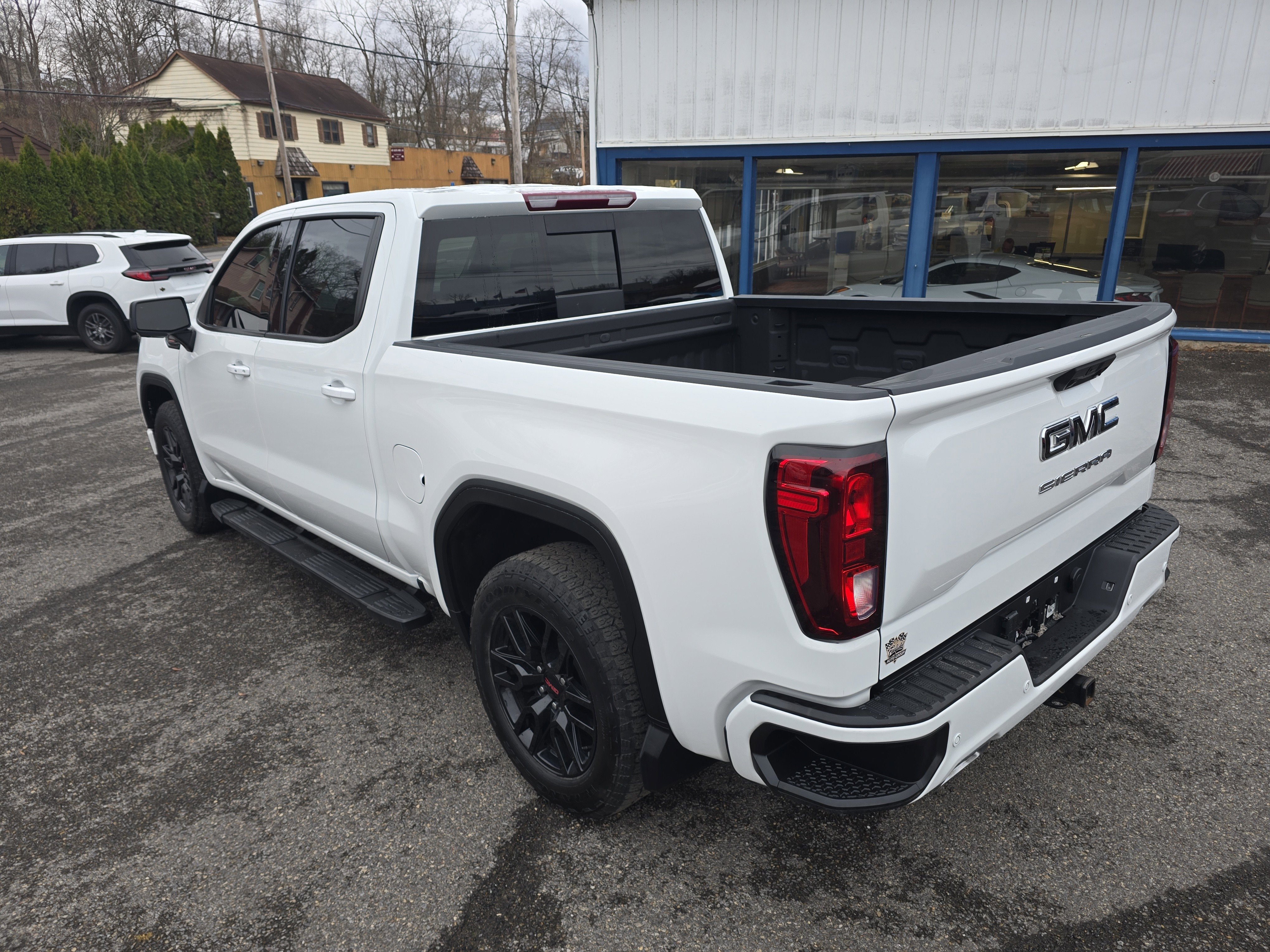 2024 GMC Sierra 1500 Elevation