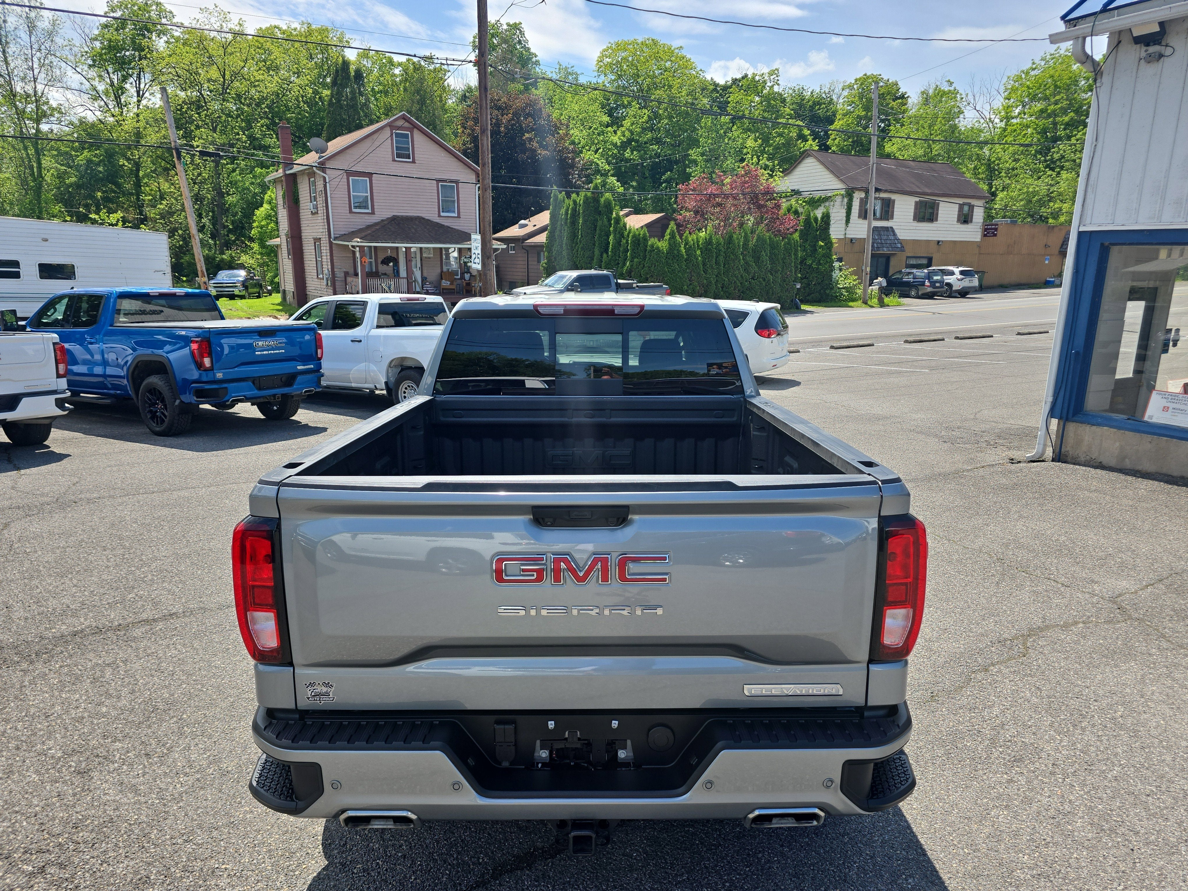 2025 GMC Sierra 1500 Elevation
