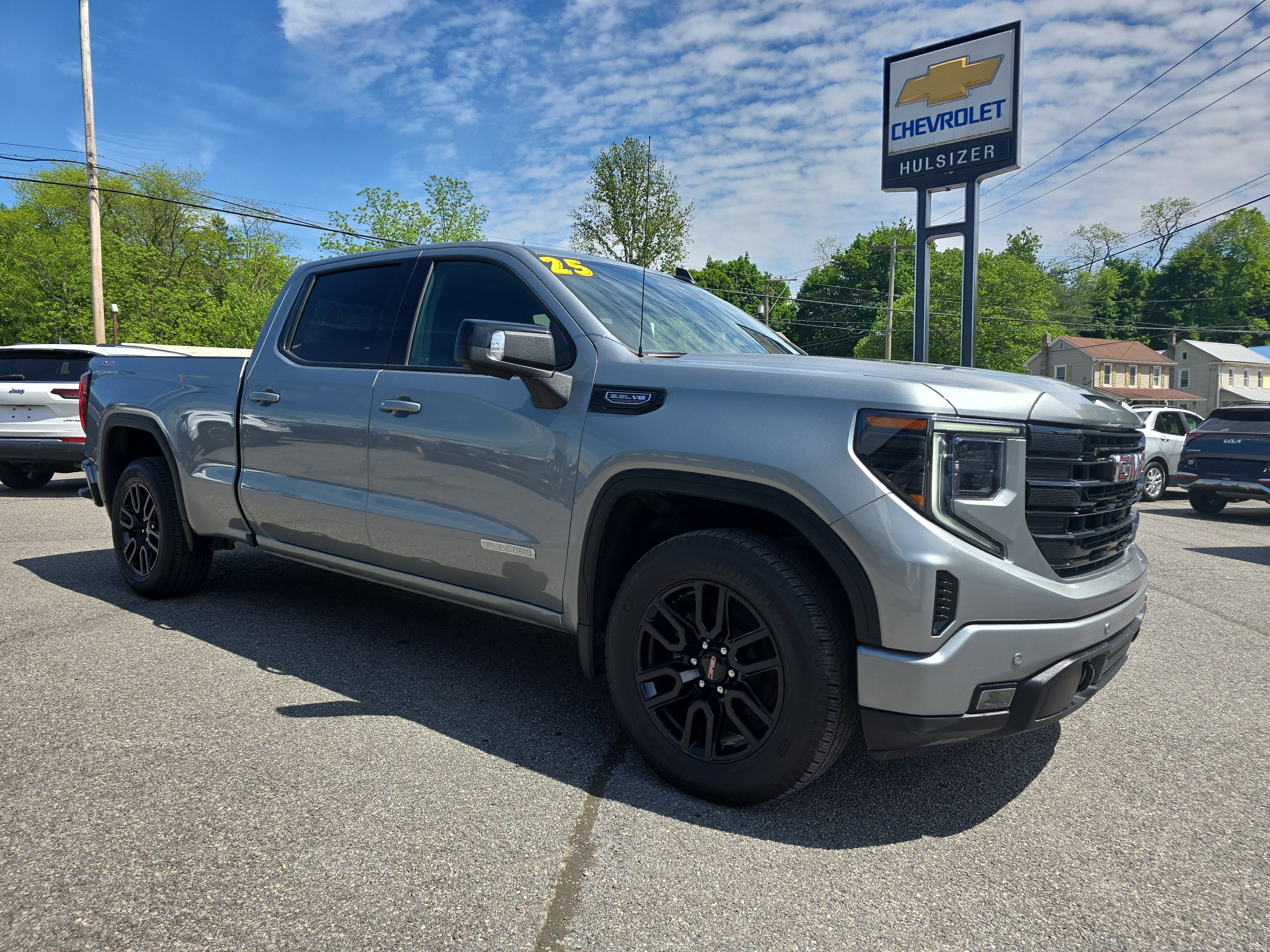 2025 GMC Sierra 1500 Elevation