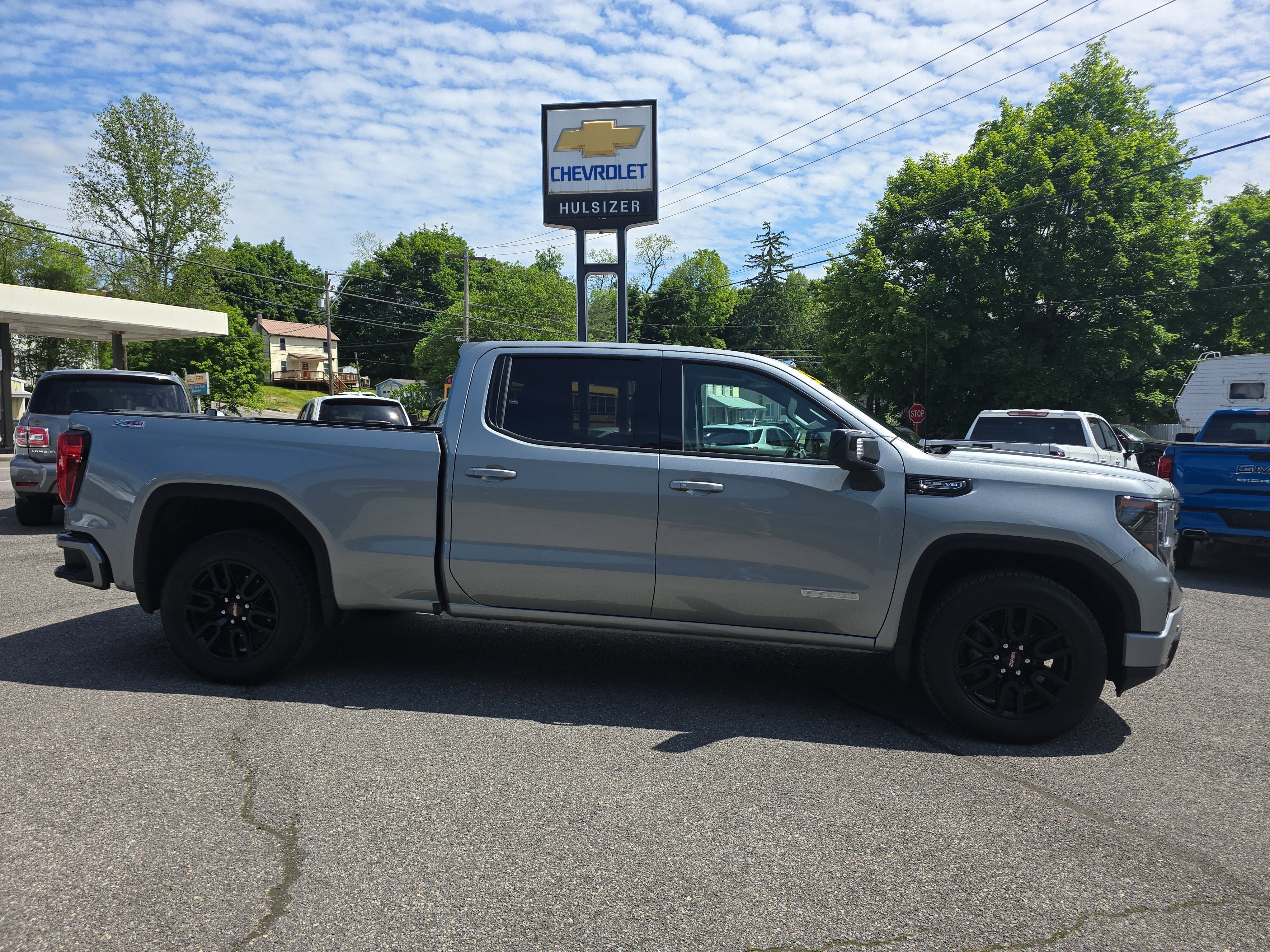 2025 GMC Sierra 1500 Elevation