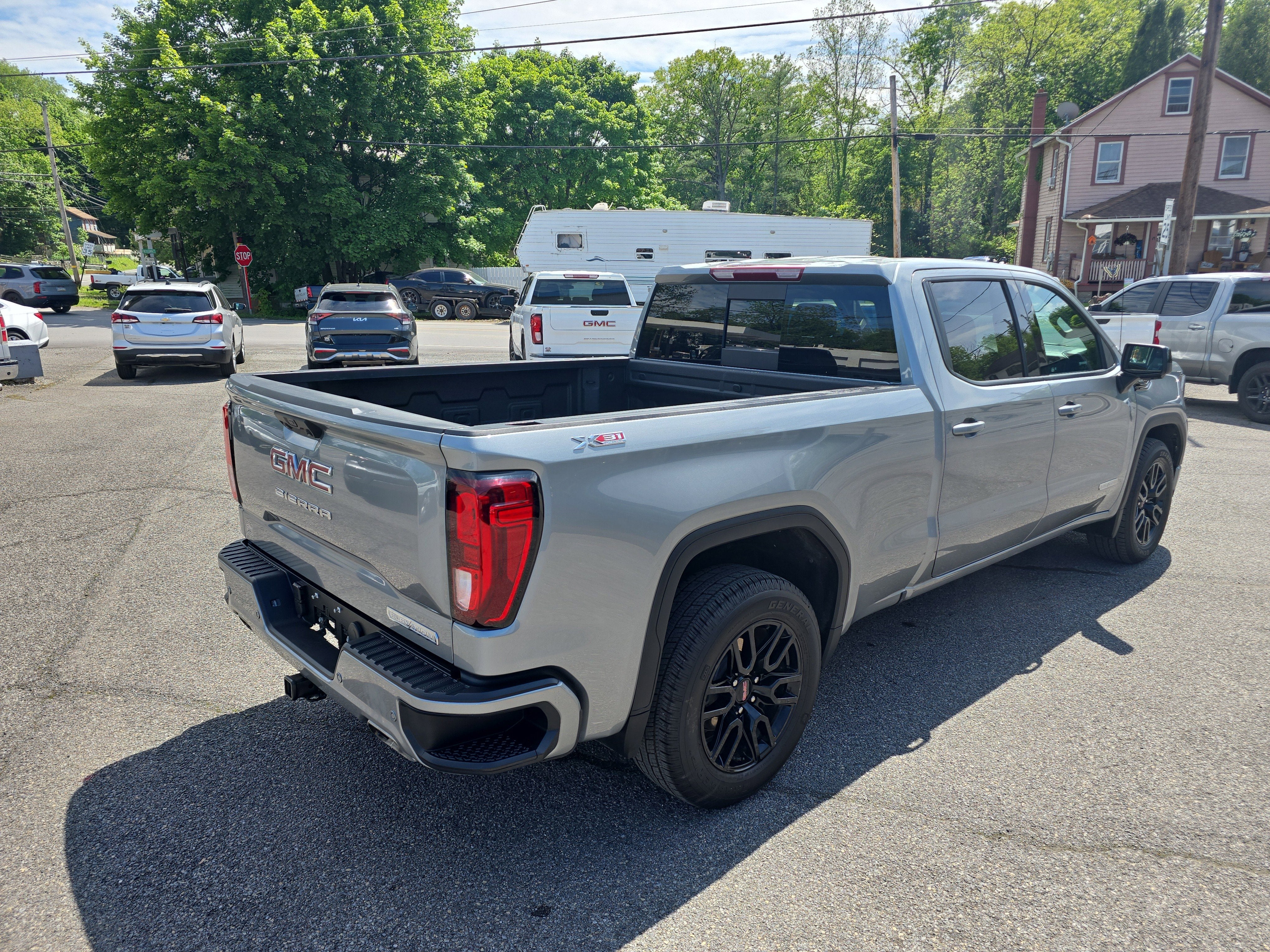 2025 GMC Sierra 1500 Elevation