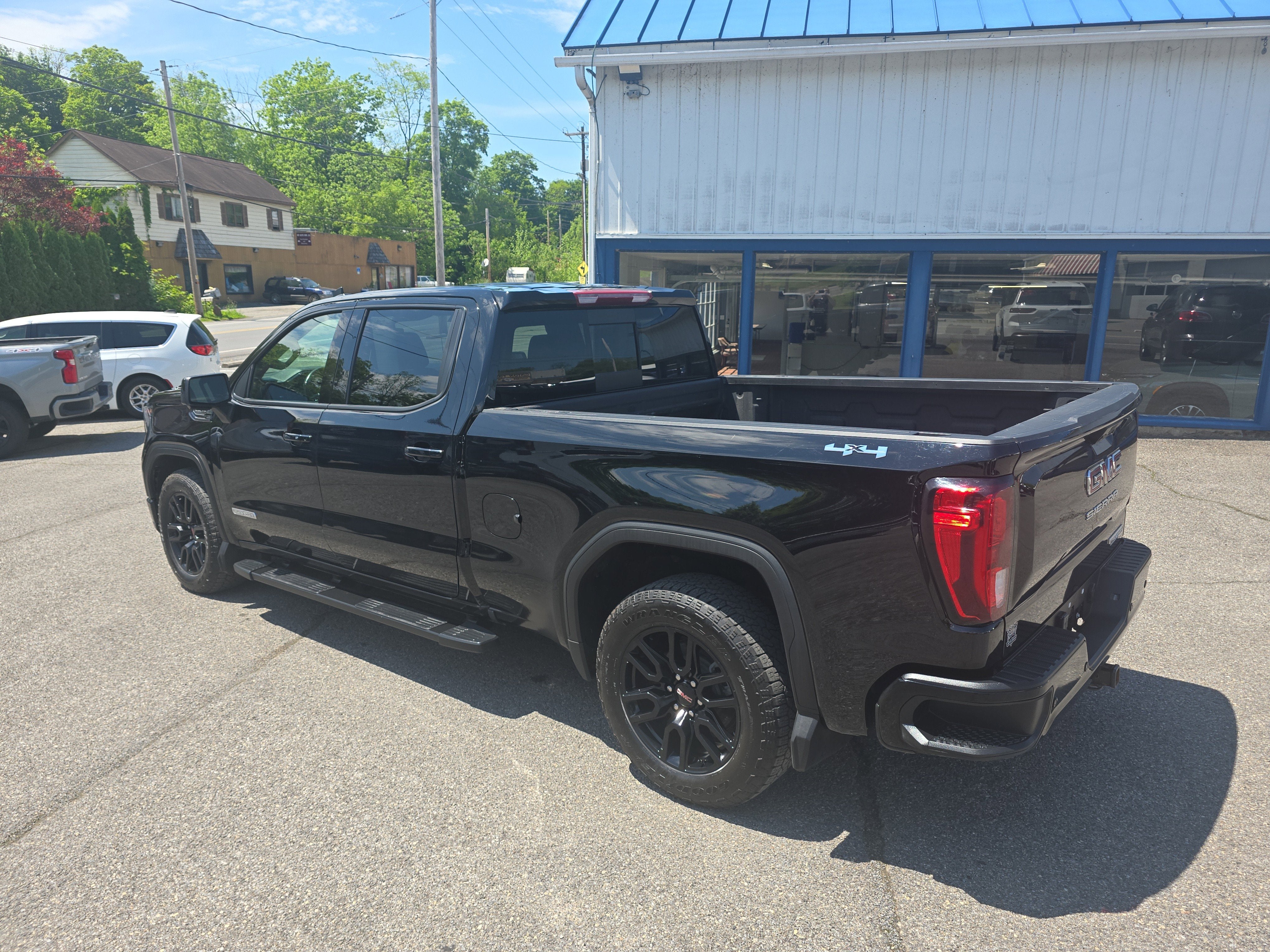 2024 GMC Sierra 1500 Elevation