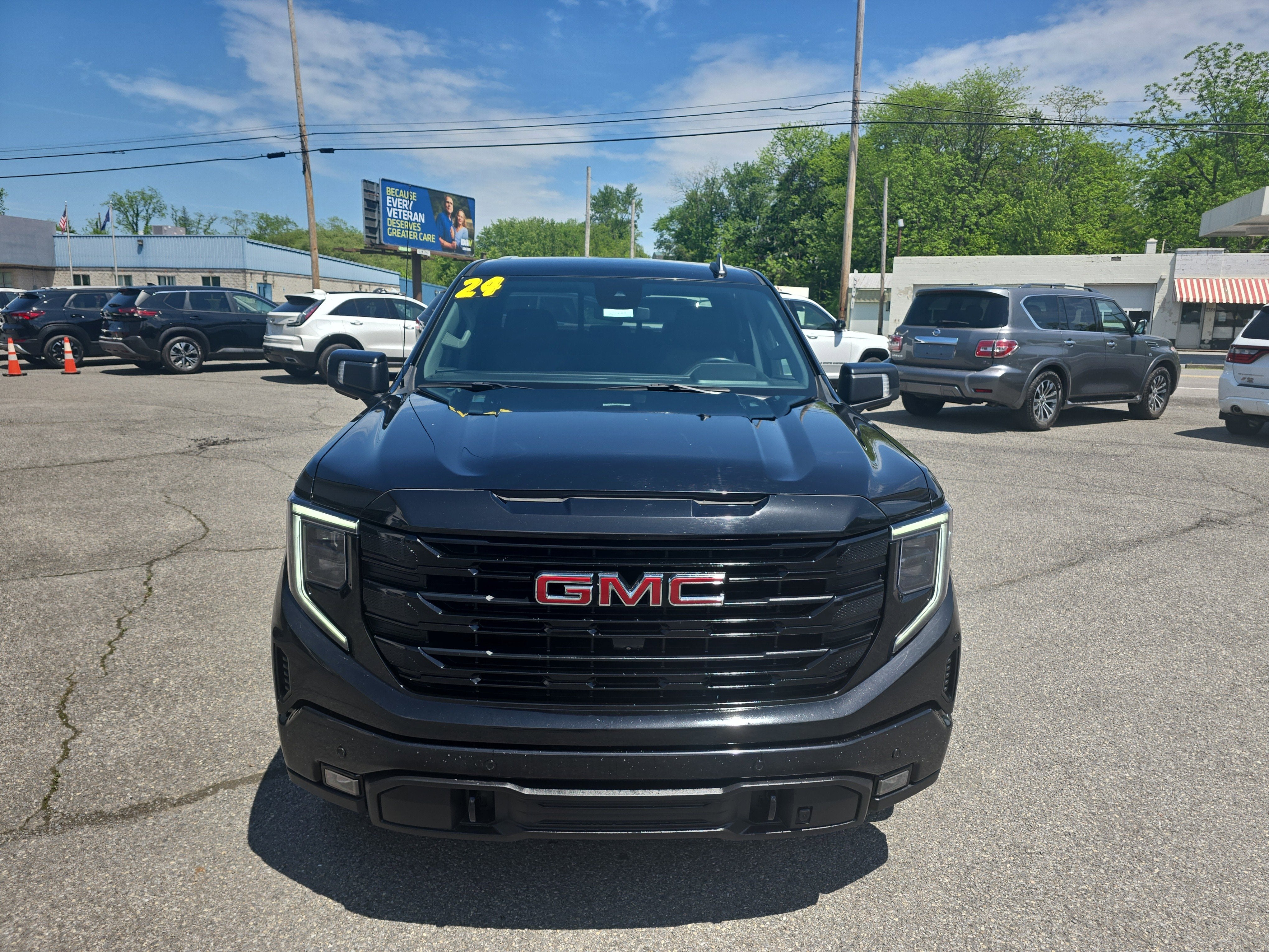 2024 GMC Sierra 1500 Elevation
