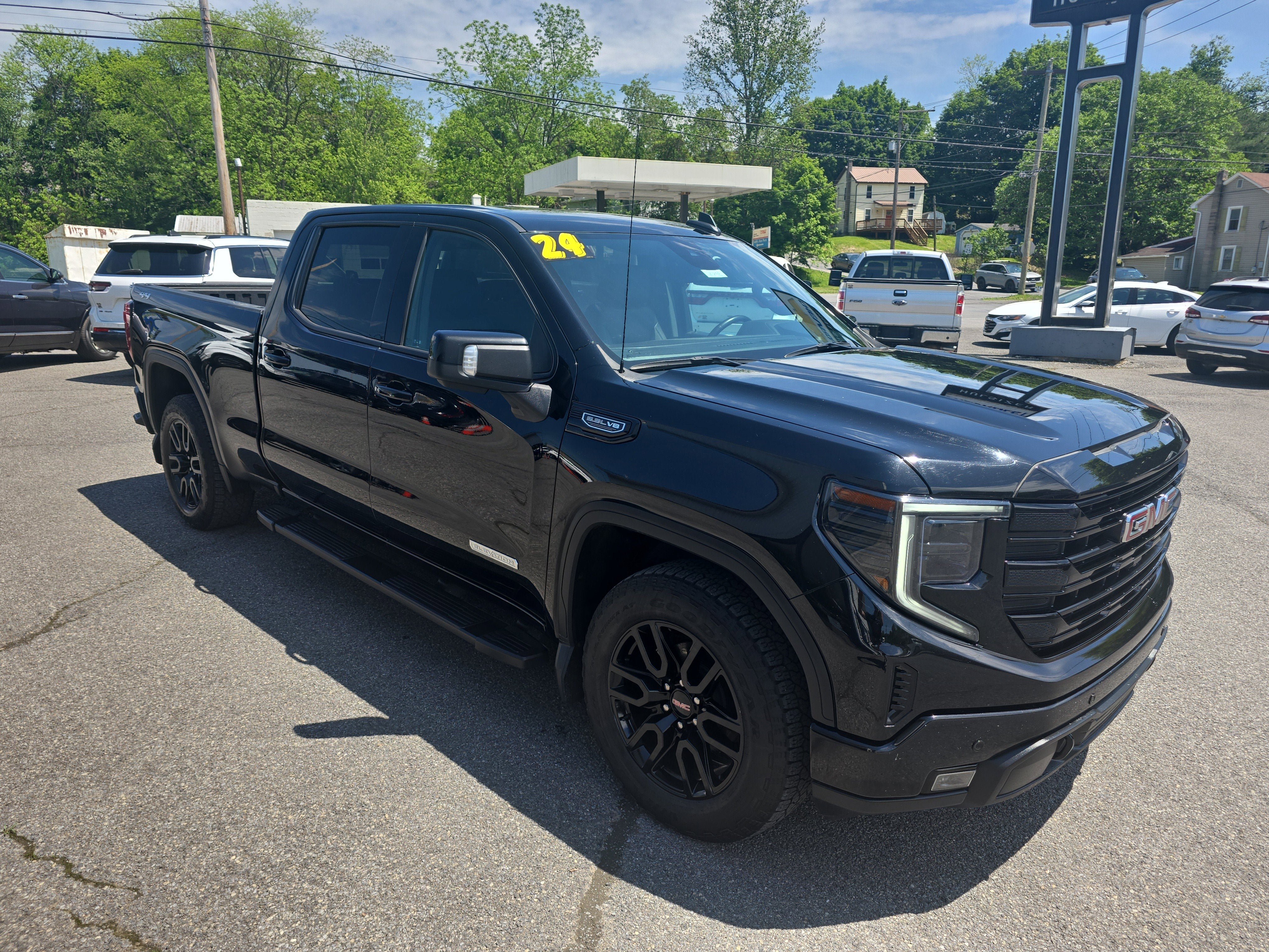 2024 GMC Sierra 1500 Elevation
