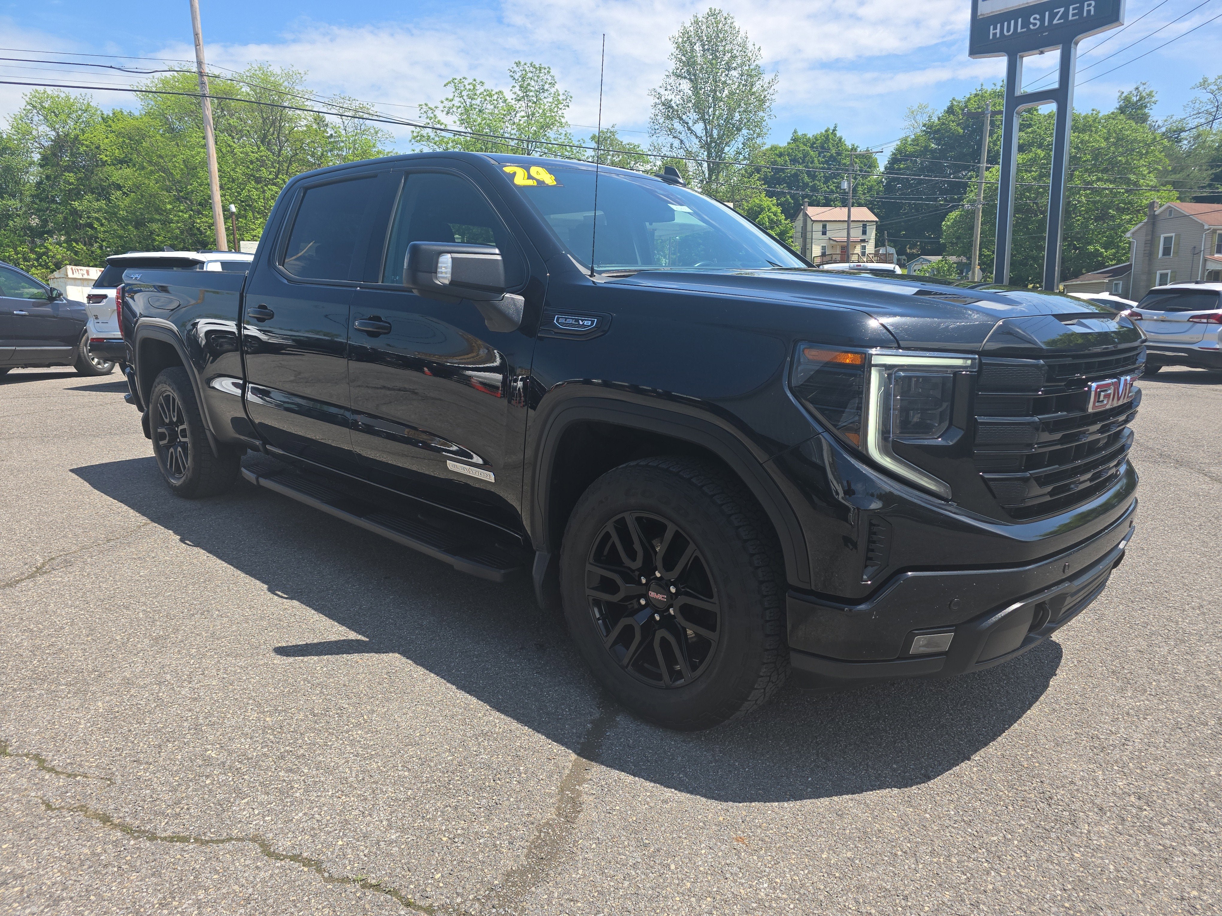 2024 GMC Sierra 1500 Elevation
