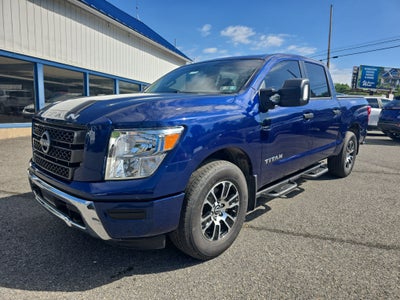 2024 Nissan TITAN Crew Cab SV 4x4