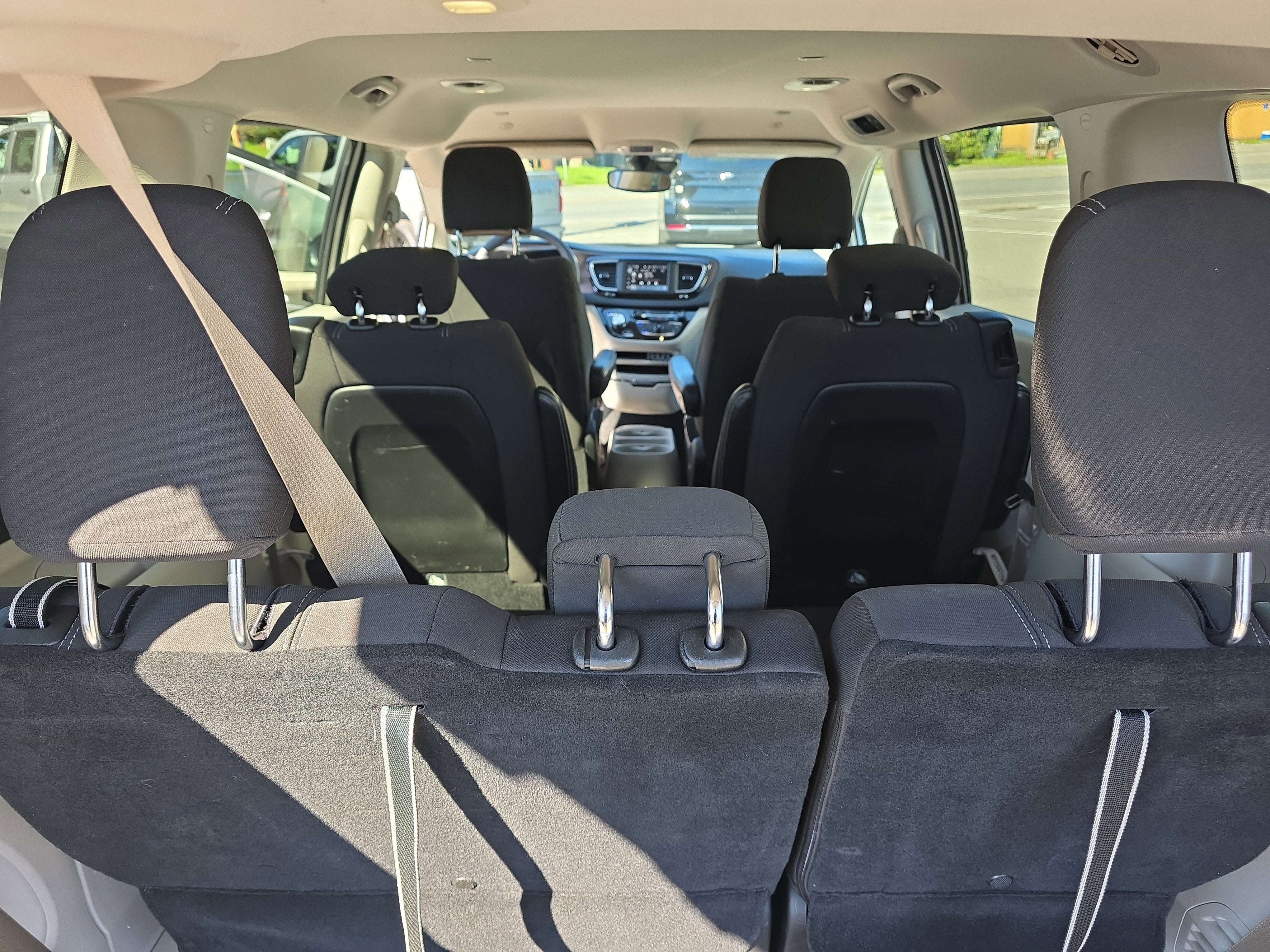 2024 Chrysler Voyager LX