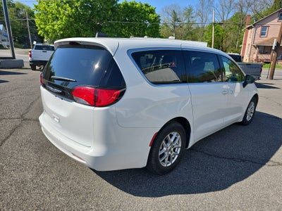 2024 Chrysler Voyager LX