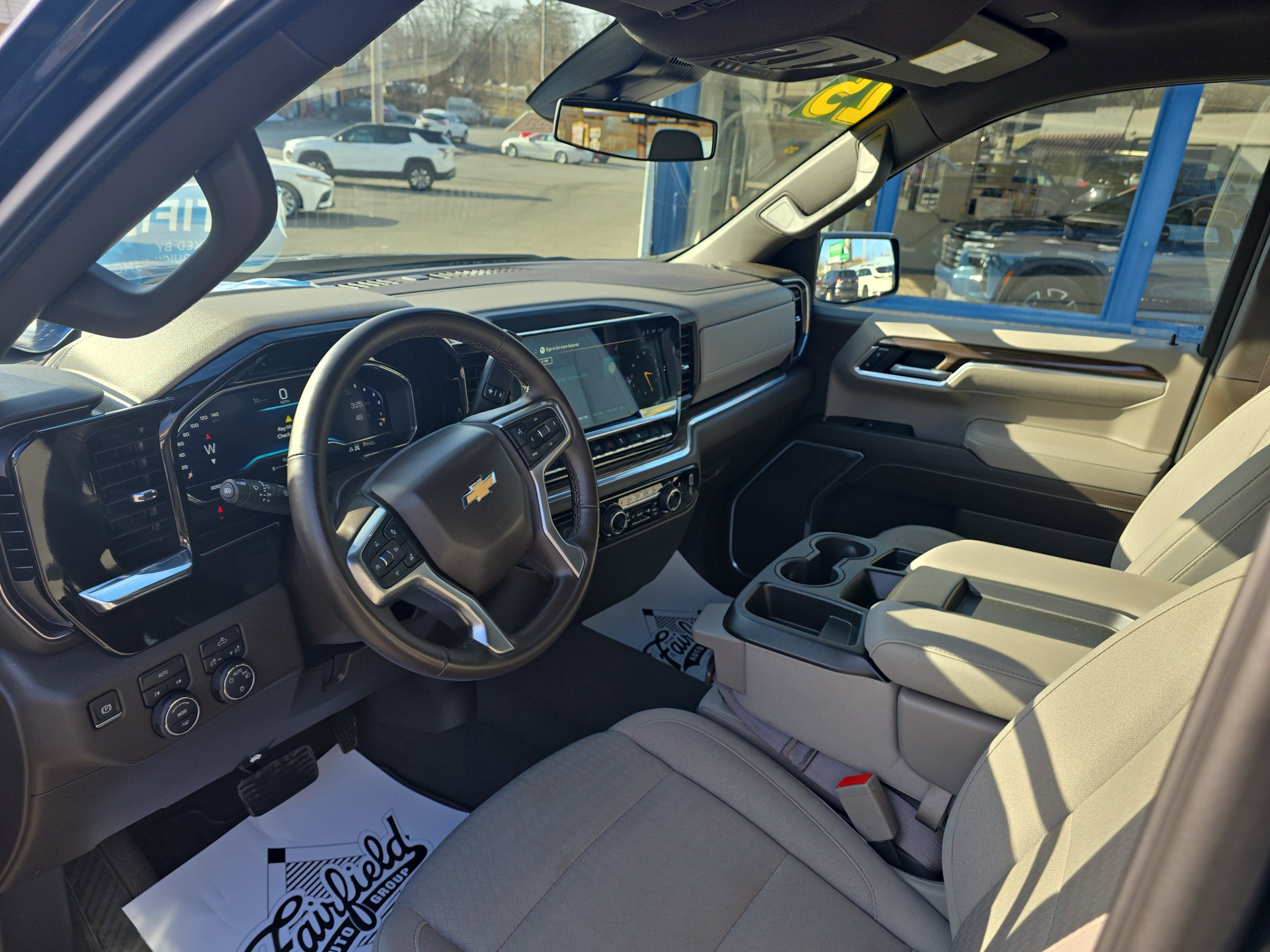 2025 Chevrolet Silverado 1500 LT