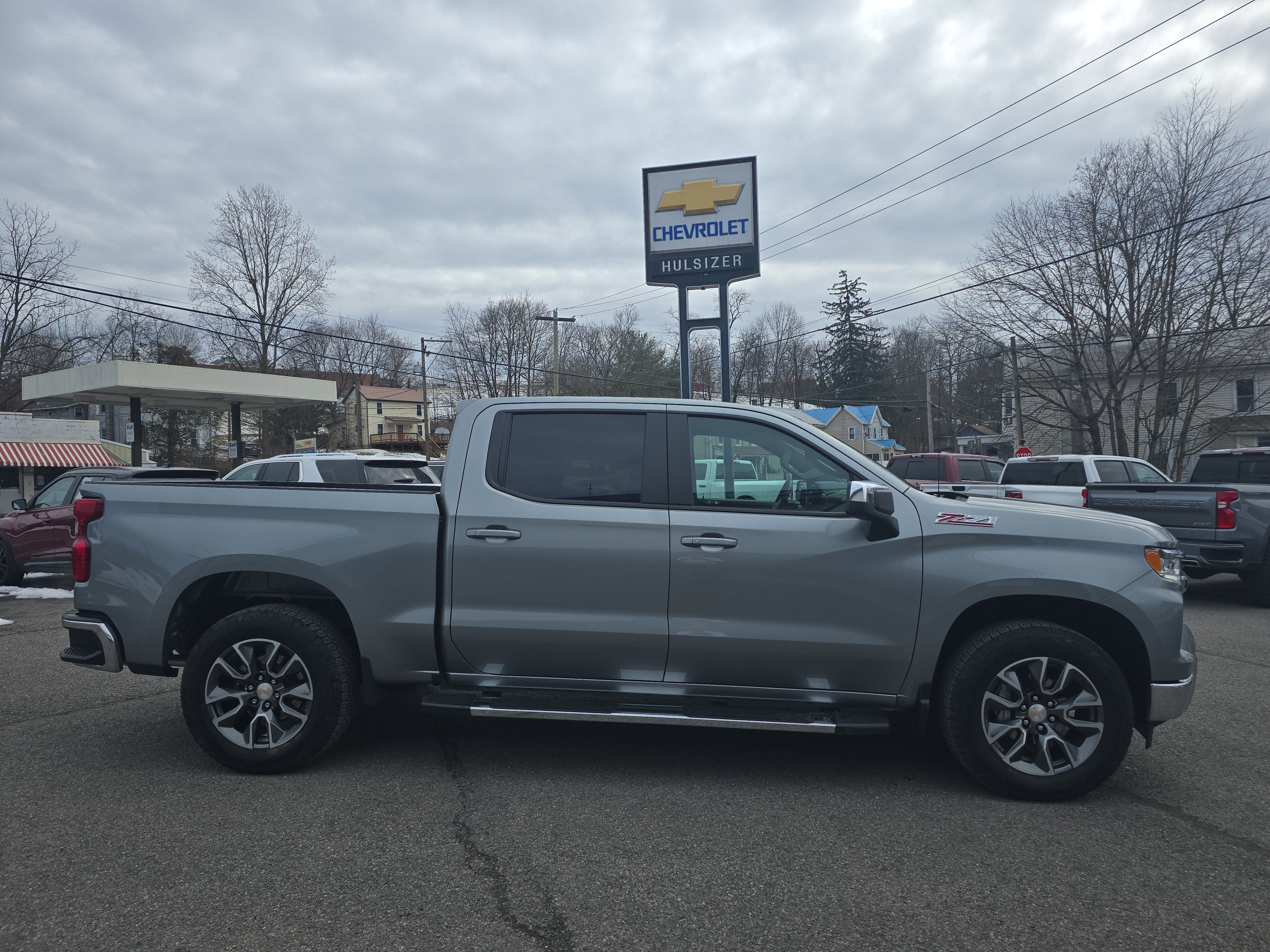 2025 Chevrolet Silverado 1500 LT