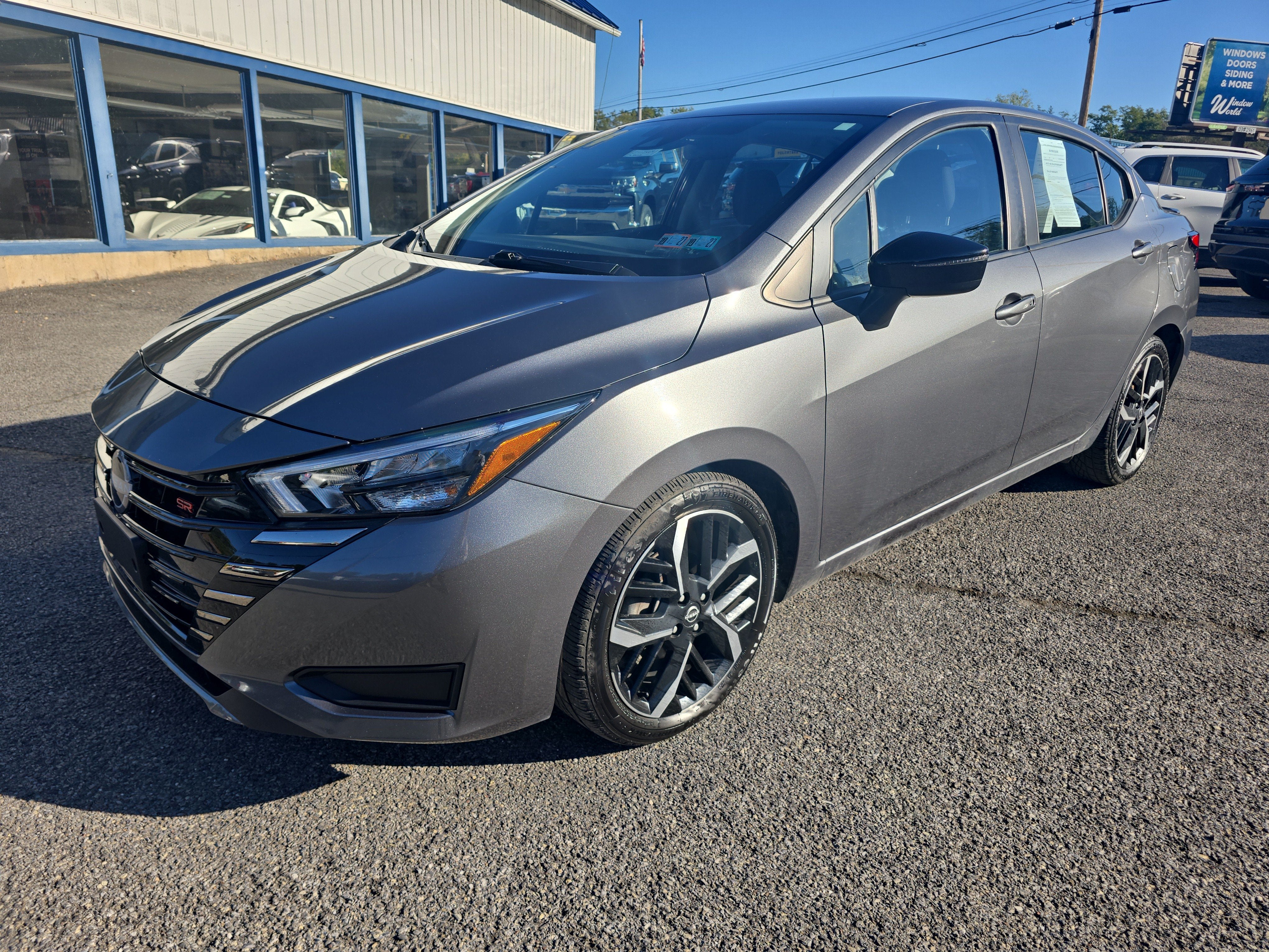 2024 Nissan Versa 1.6 SR