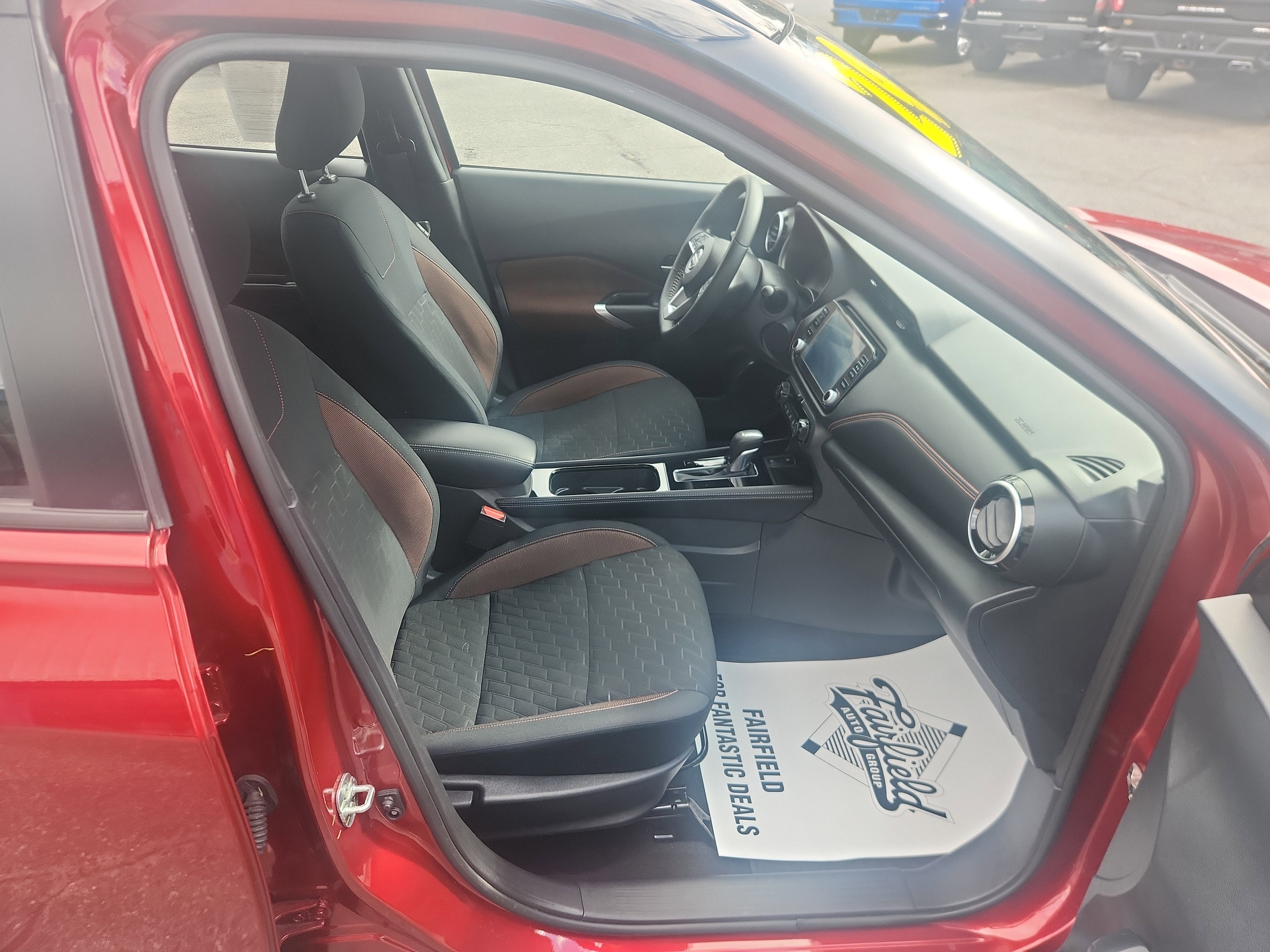 2024 Nissan Kicks SR