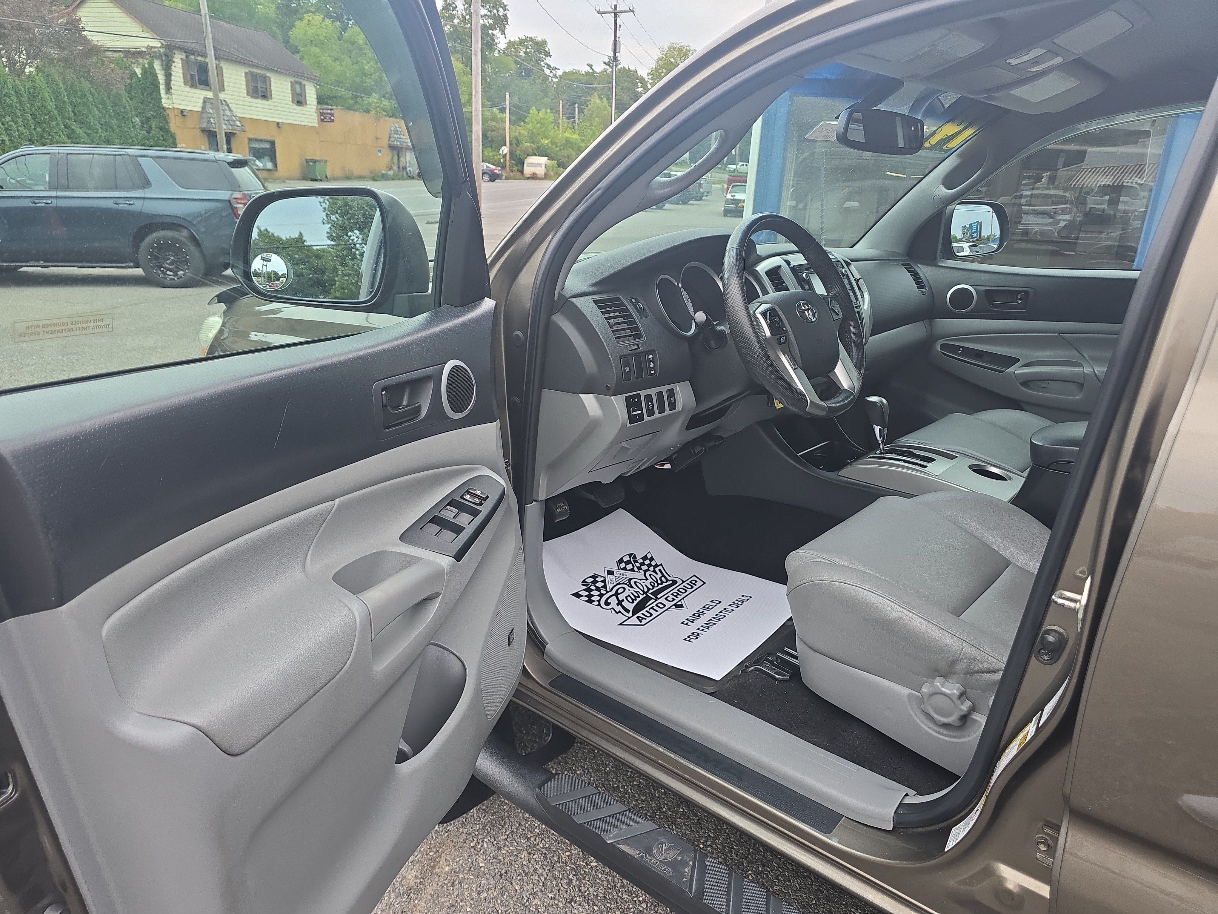 2014 Toyota Tacoma Base