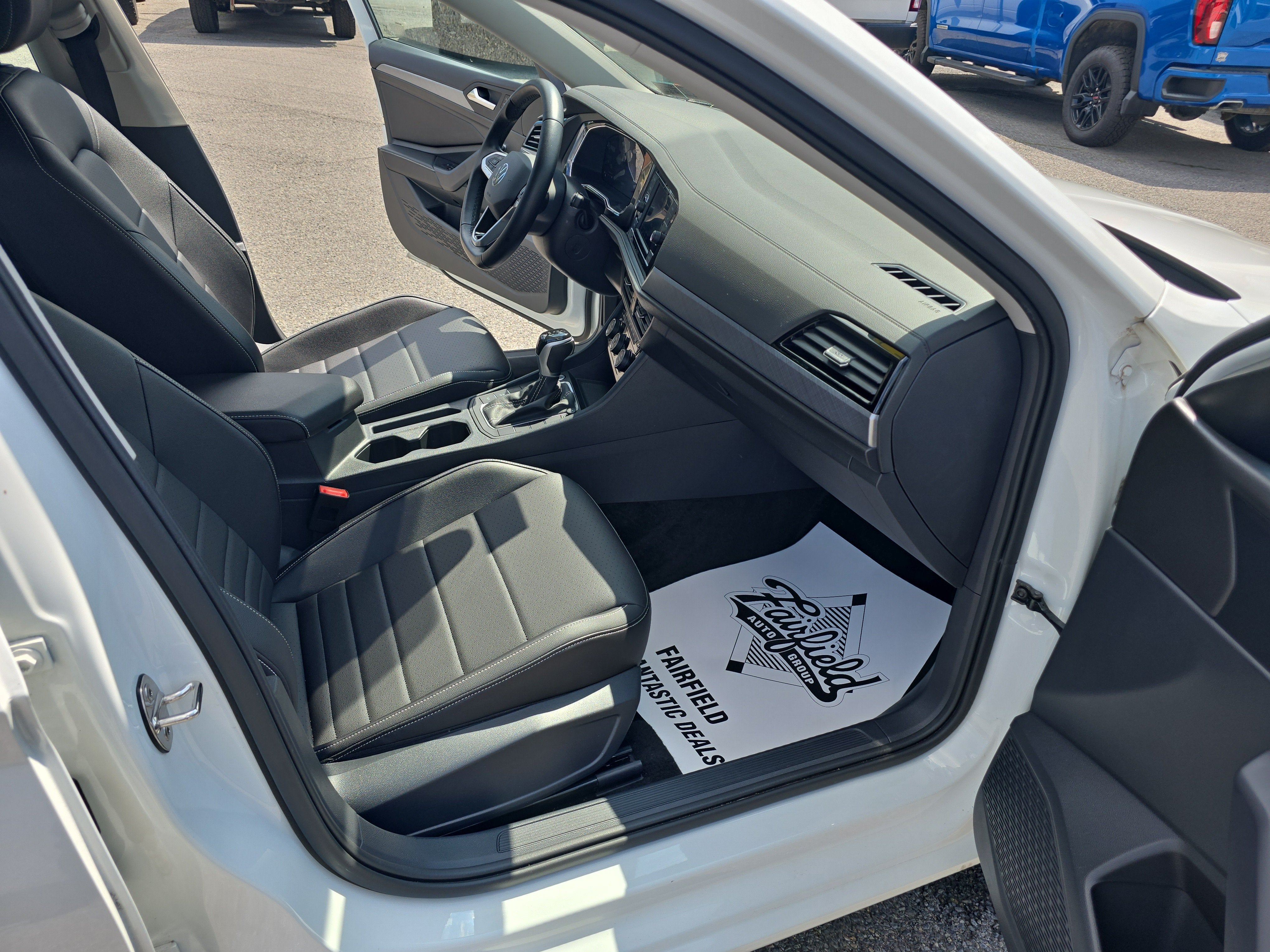 2023 Volkswagen Jetta SE