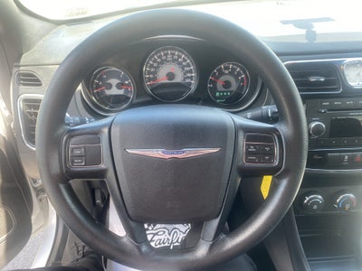 2014 Chrysler 200 LX