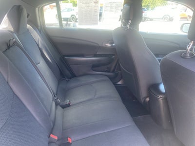 2014 Chrysler 200 LX