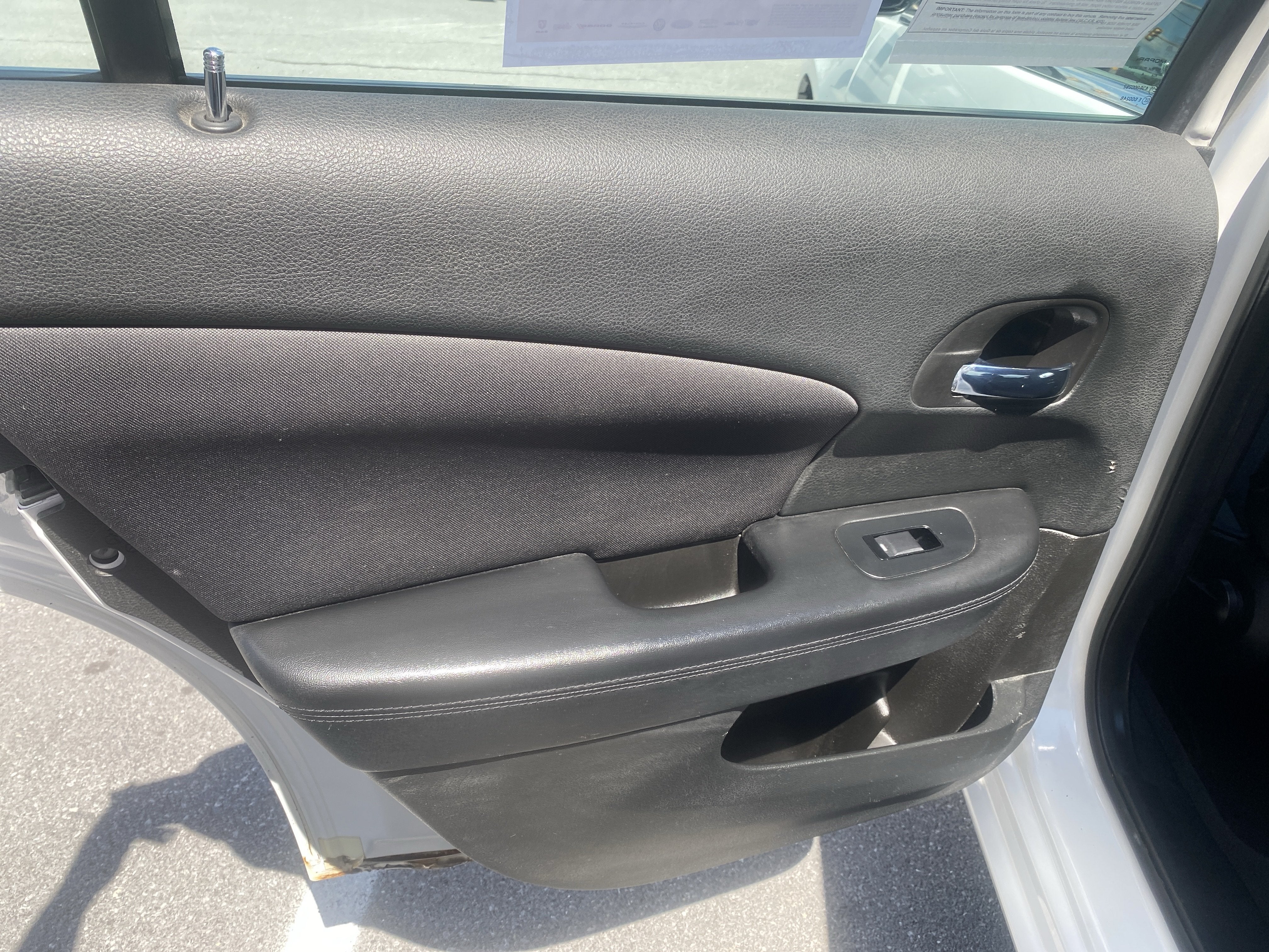 2014 Chrysler 200 LX