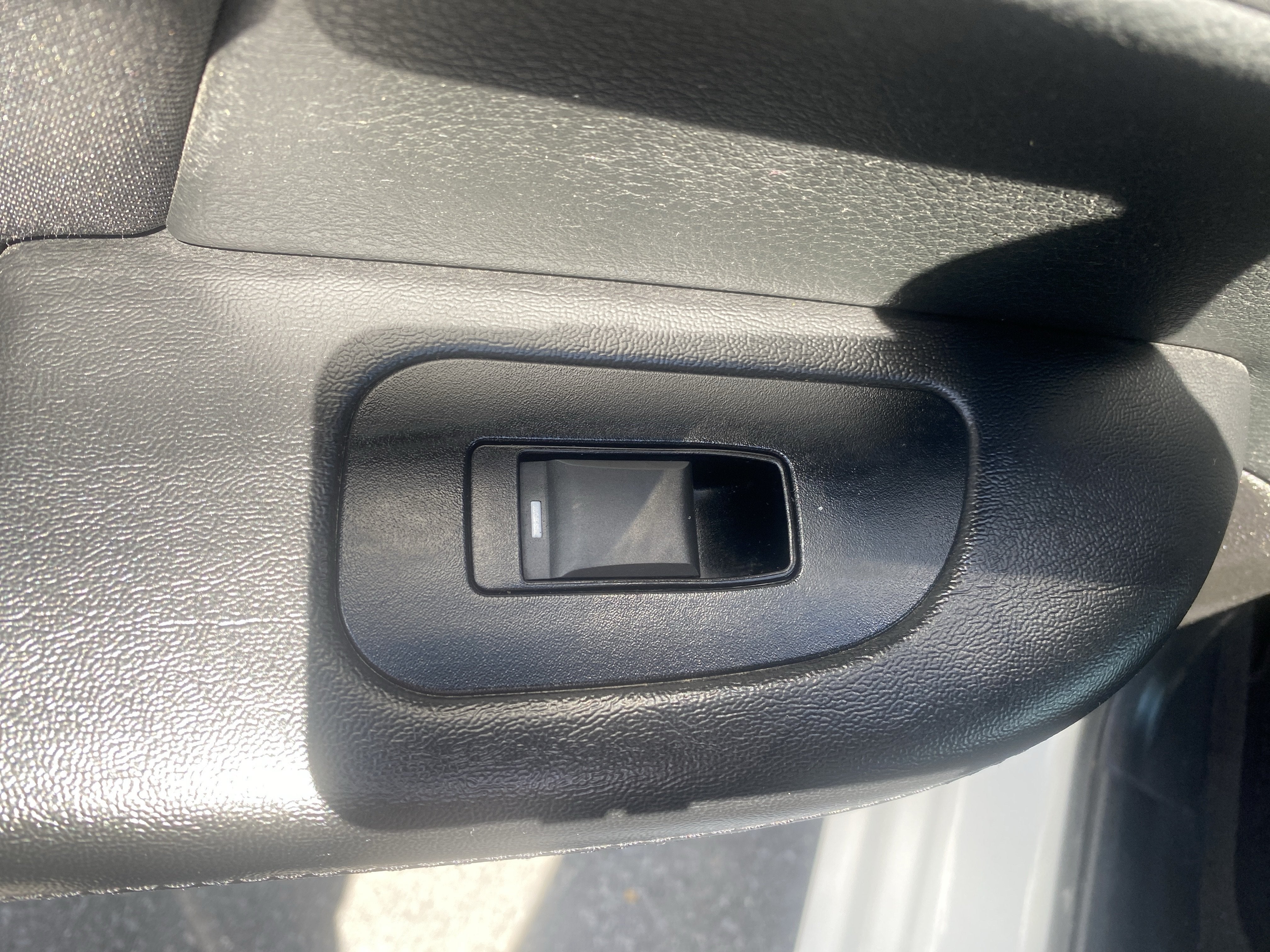 2014 Chrysler 200 LX