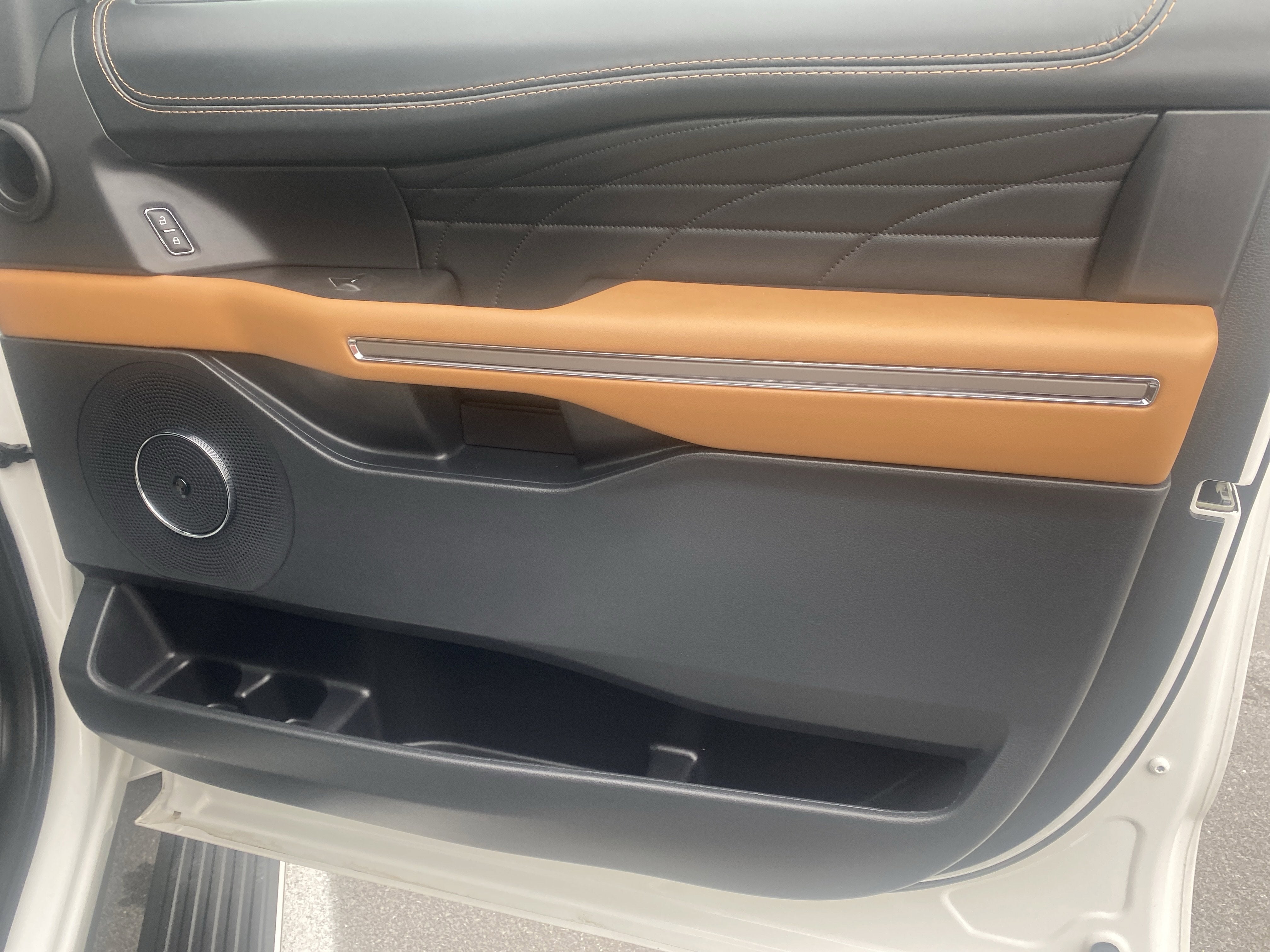 2023 Ford Expedition Max Platinum