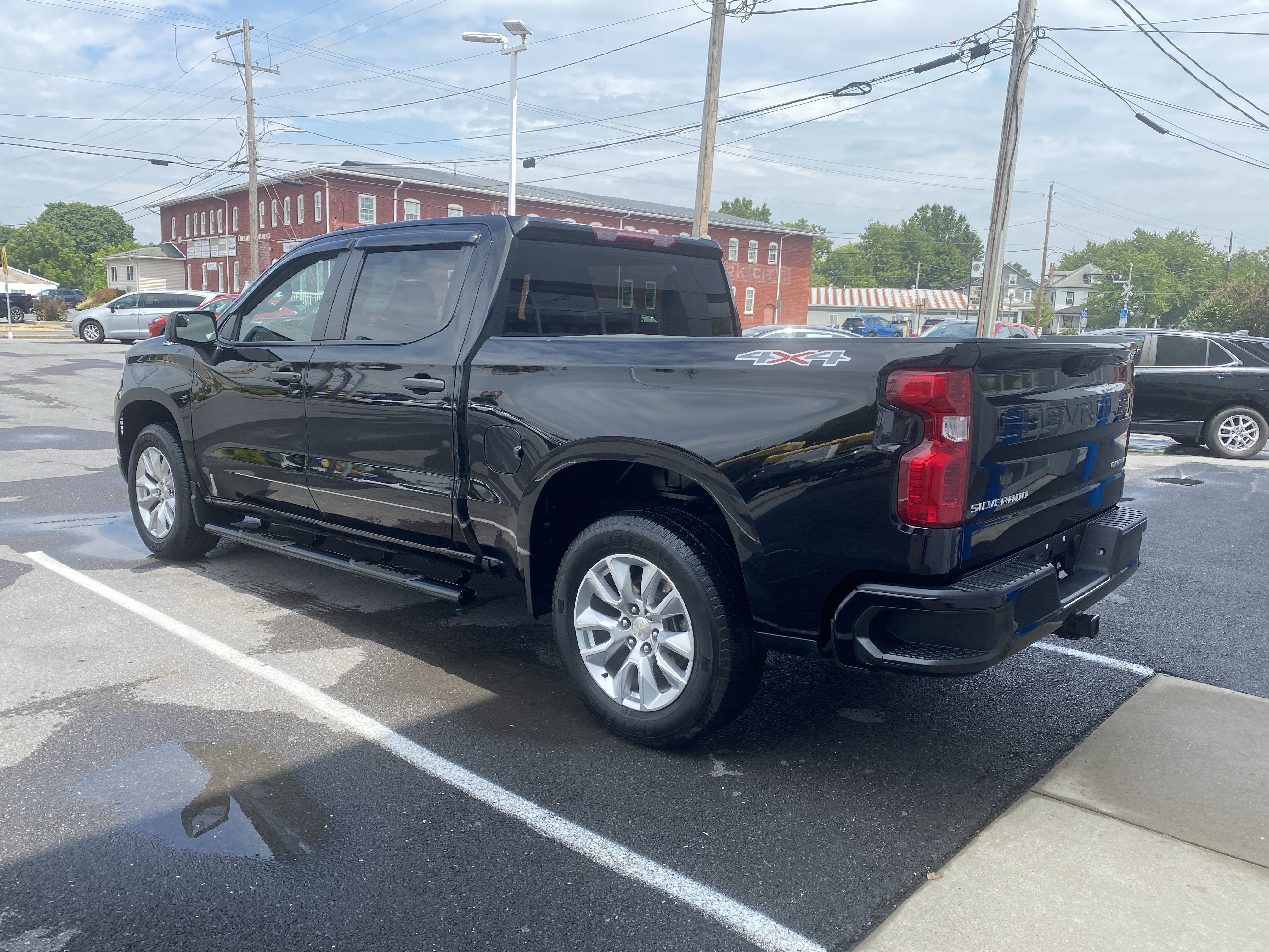 2024 Chevrolet Silverado 1500 Custom