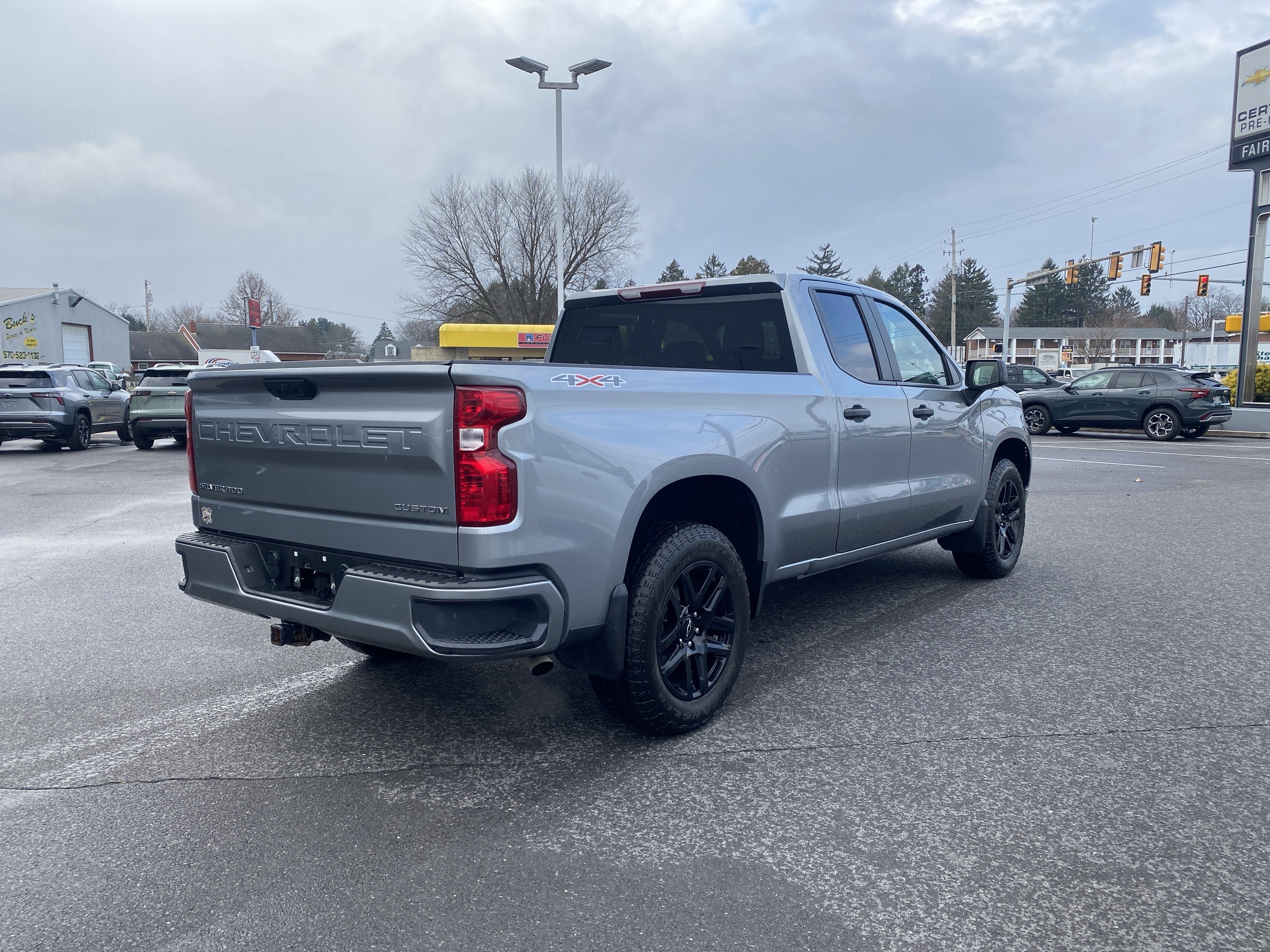 2023 Chevrolet Silverado 1500 Custom