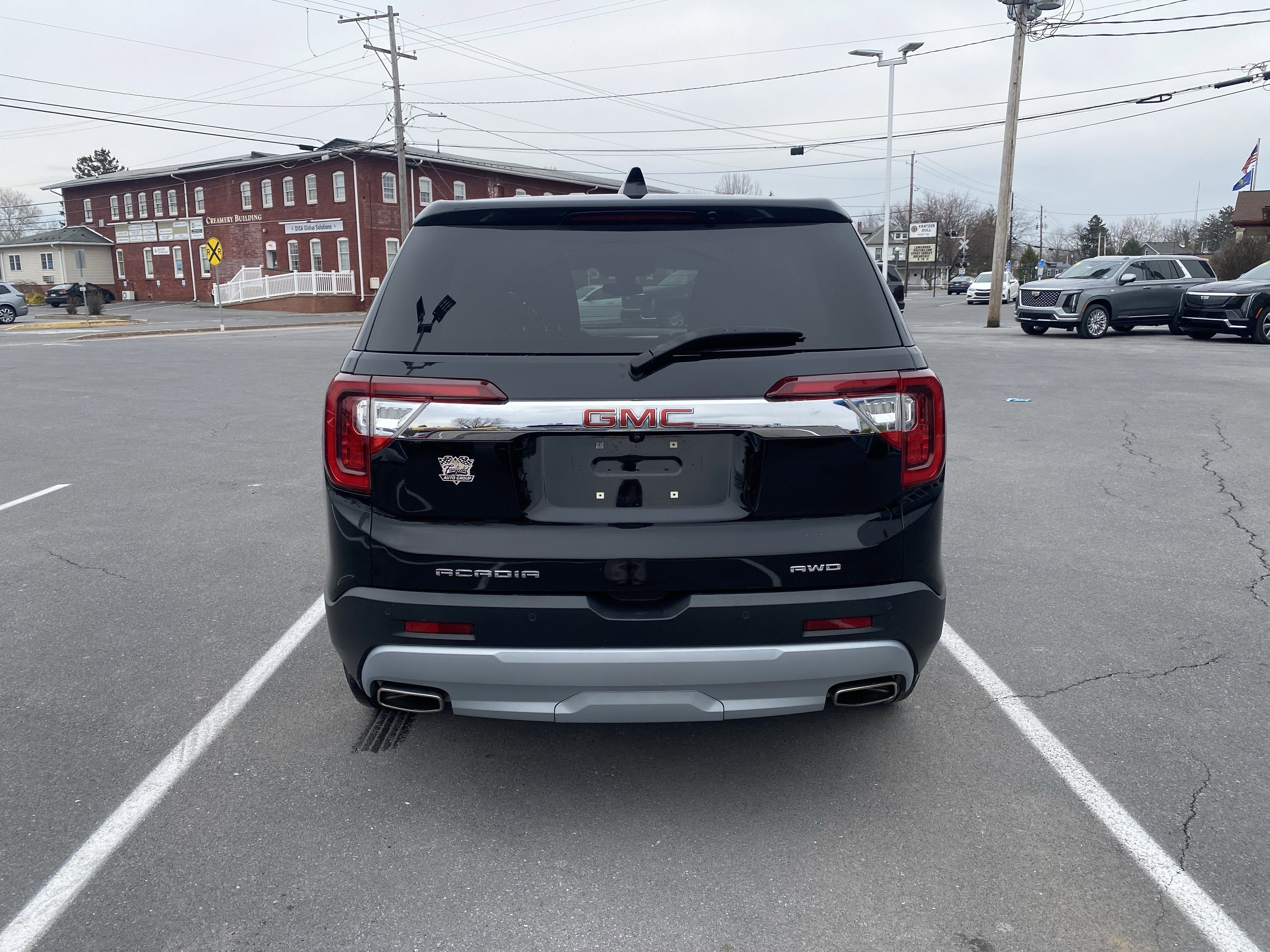 2023 GMC Acadia SLE