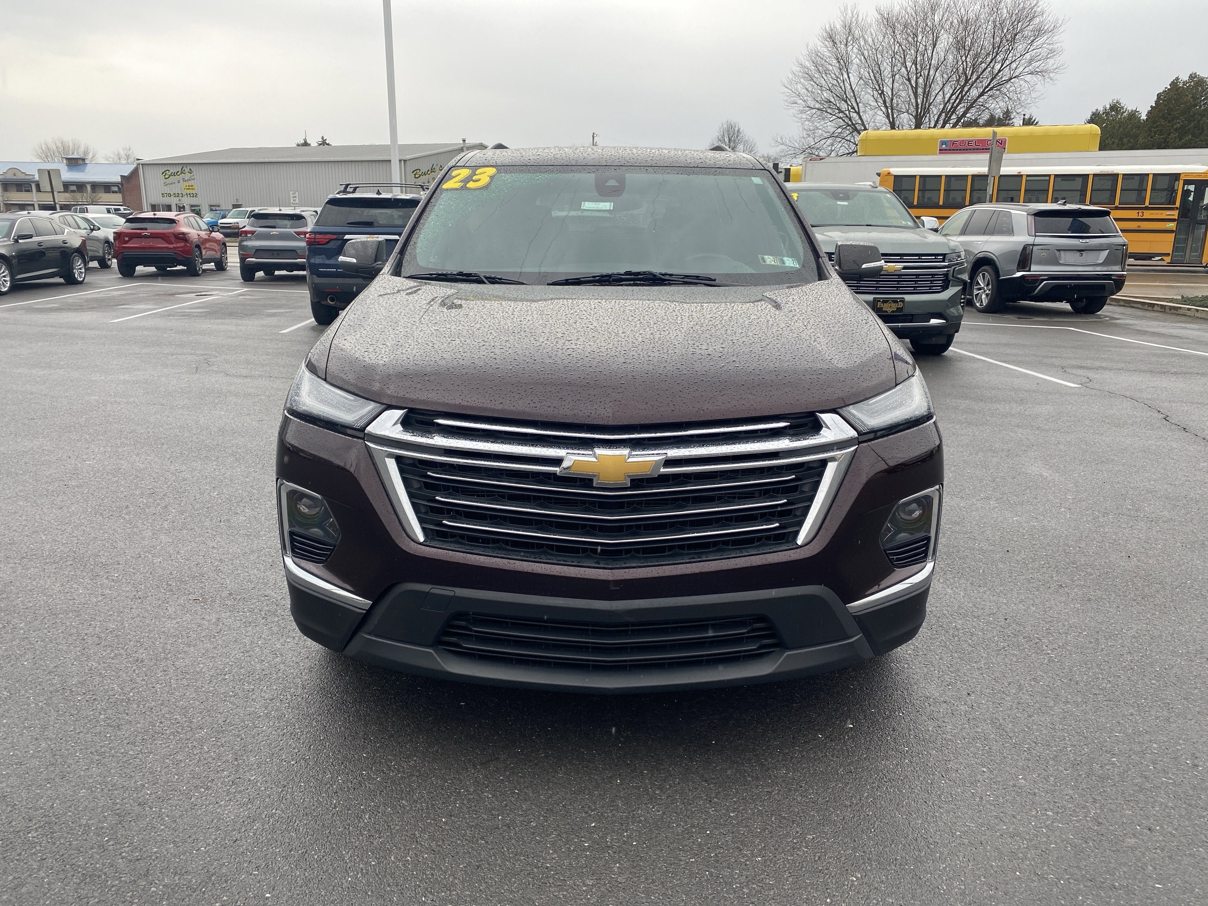 2023 Chevrolet Traverse LT Cloth