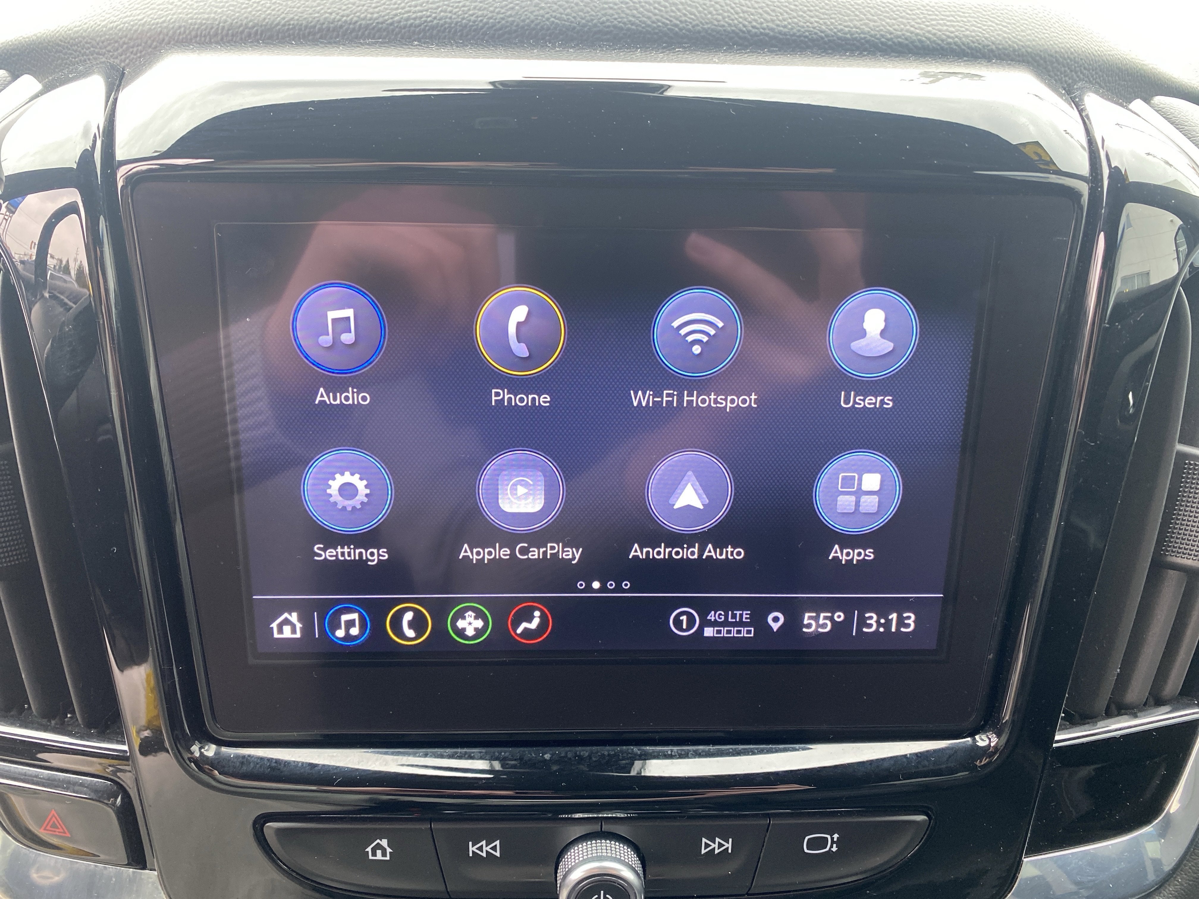 2023 Chevrolet Traverse LT Leather