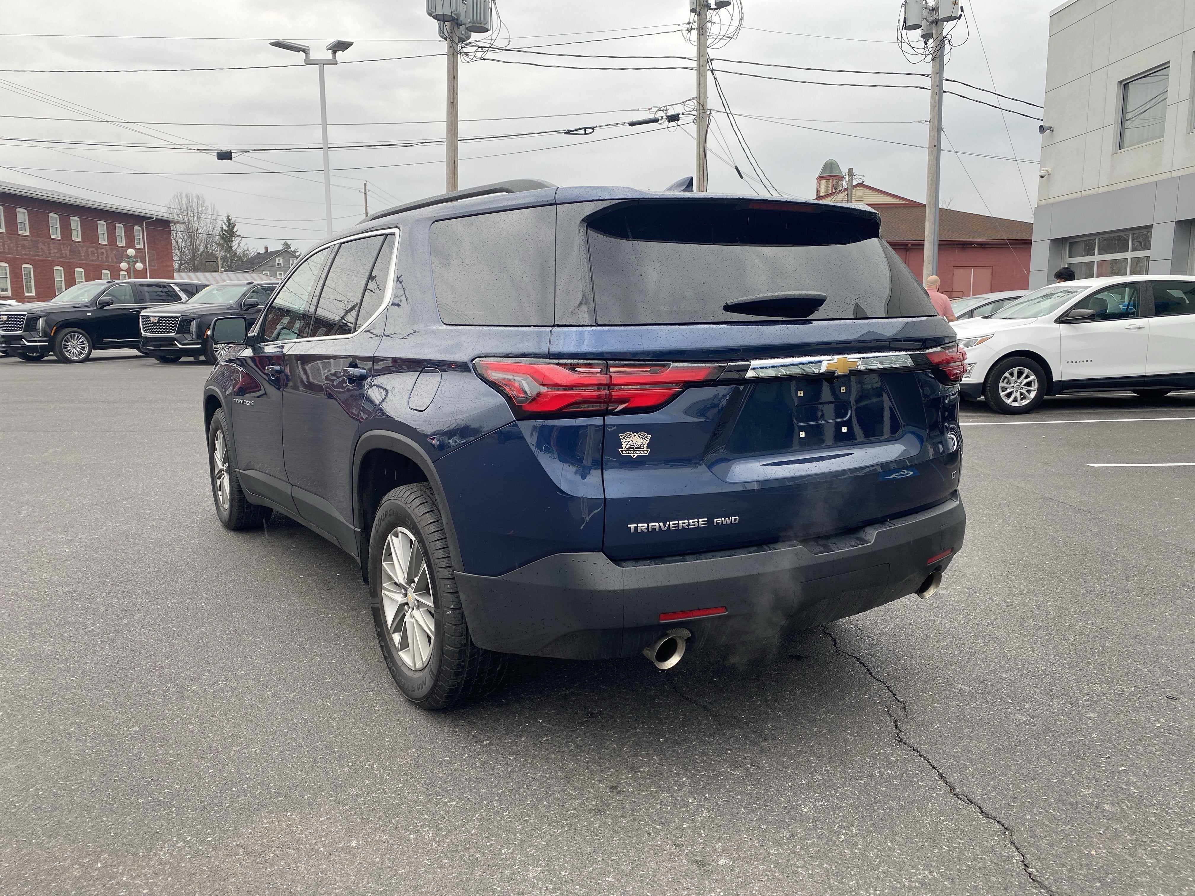 2023 Chevrolet Traverse LT Leather