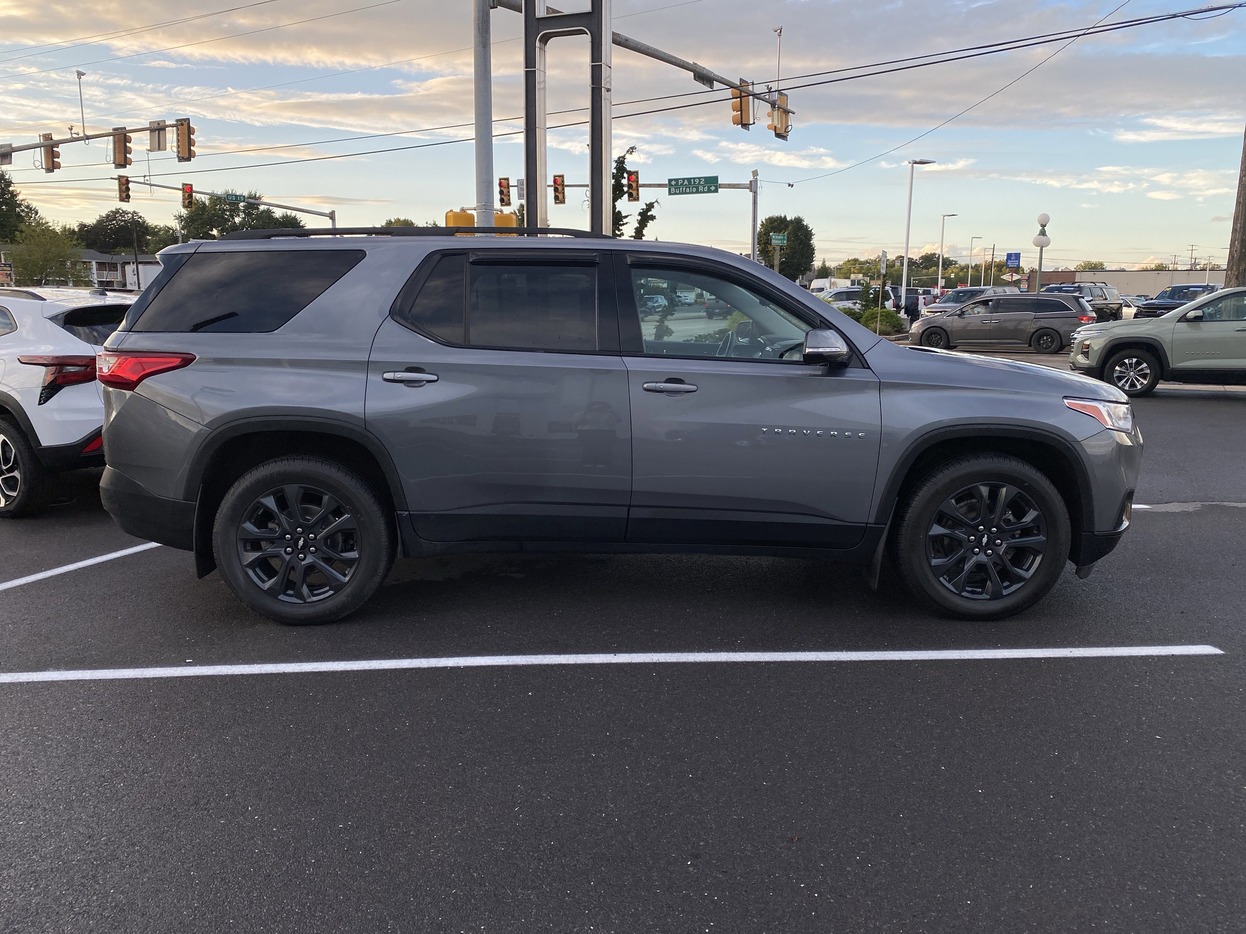 2021 Chevrolet Traverse RS