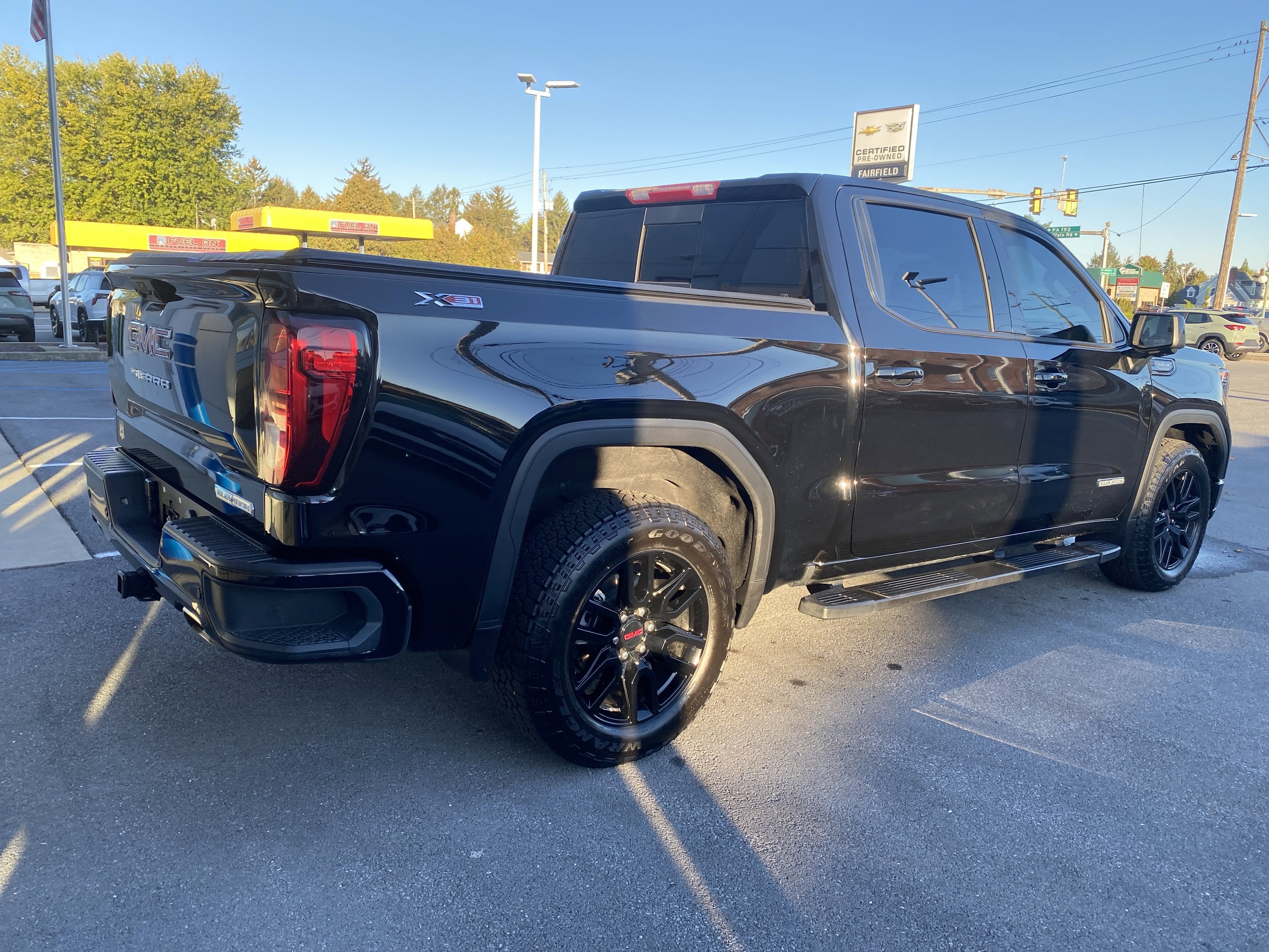 2025 GMC Sierra 1500 Elevation