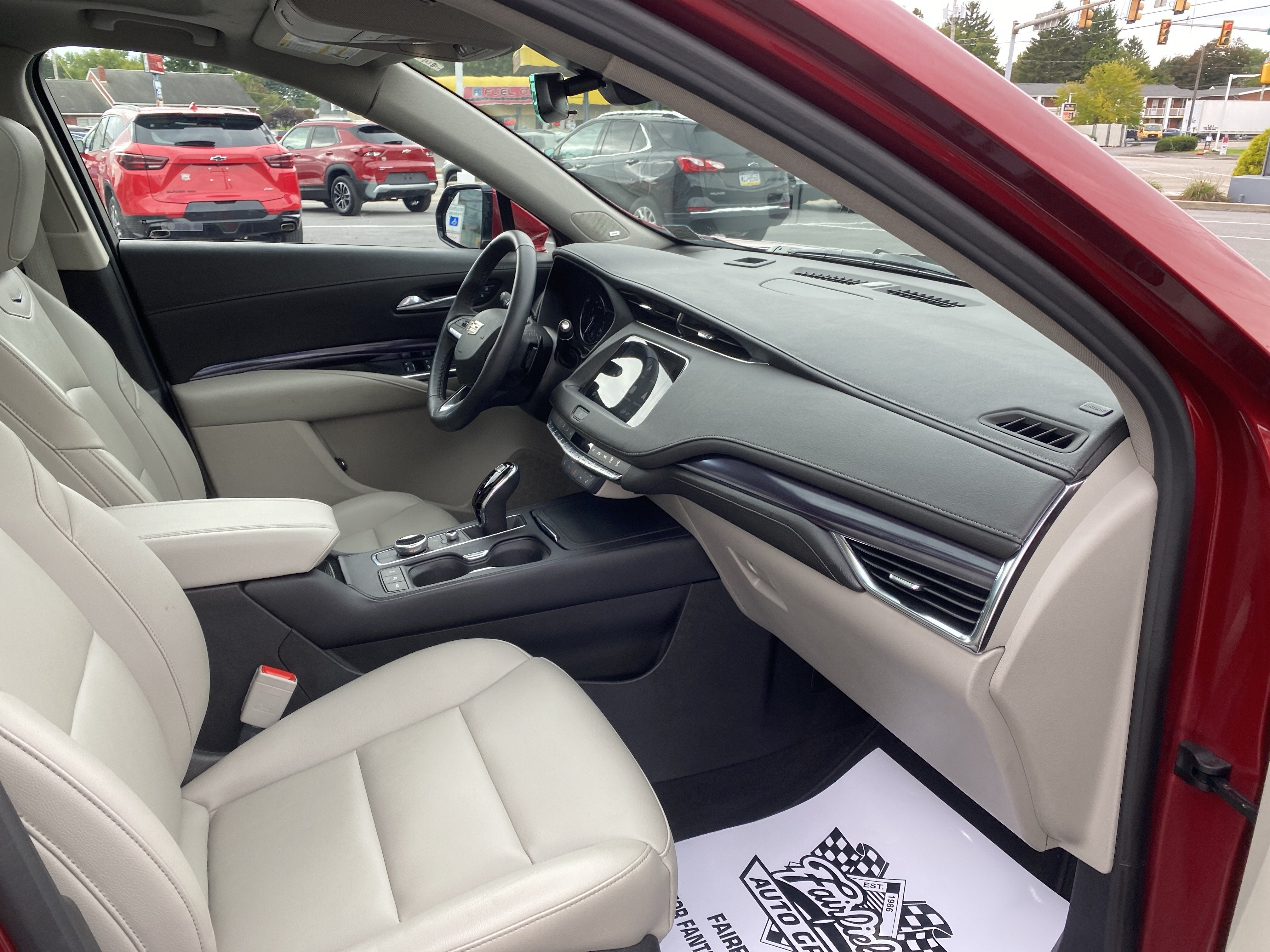 2023 Cadillac XT4 Luxury