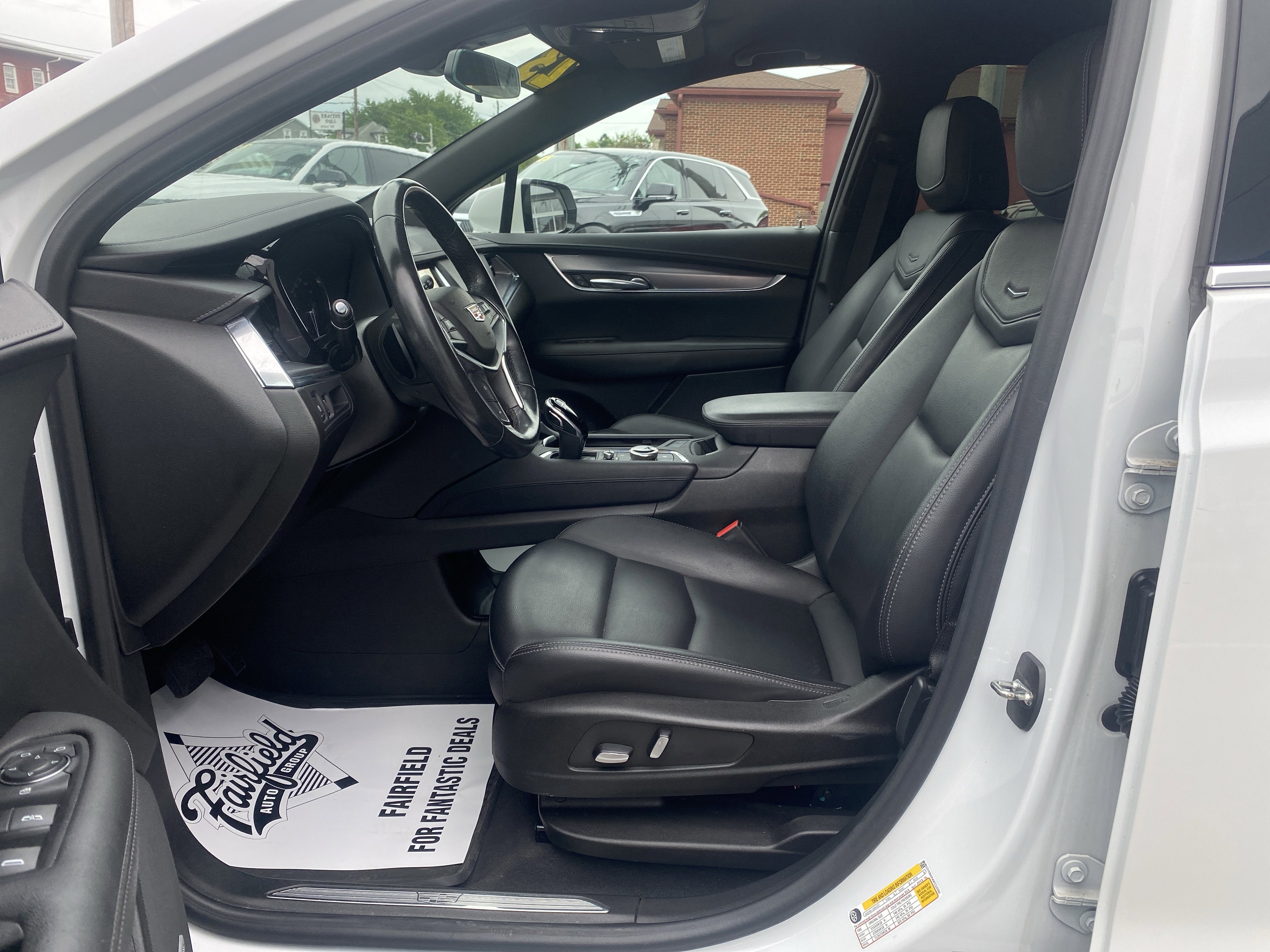 2023 Cadillac XT5 Luxury