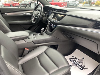 2022 Cadillac XT5 Luxury