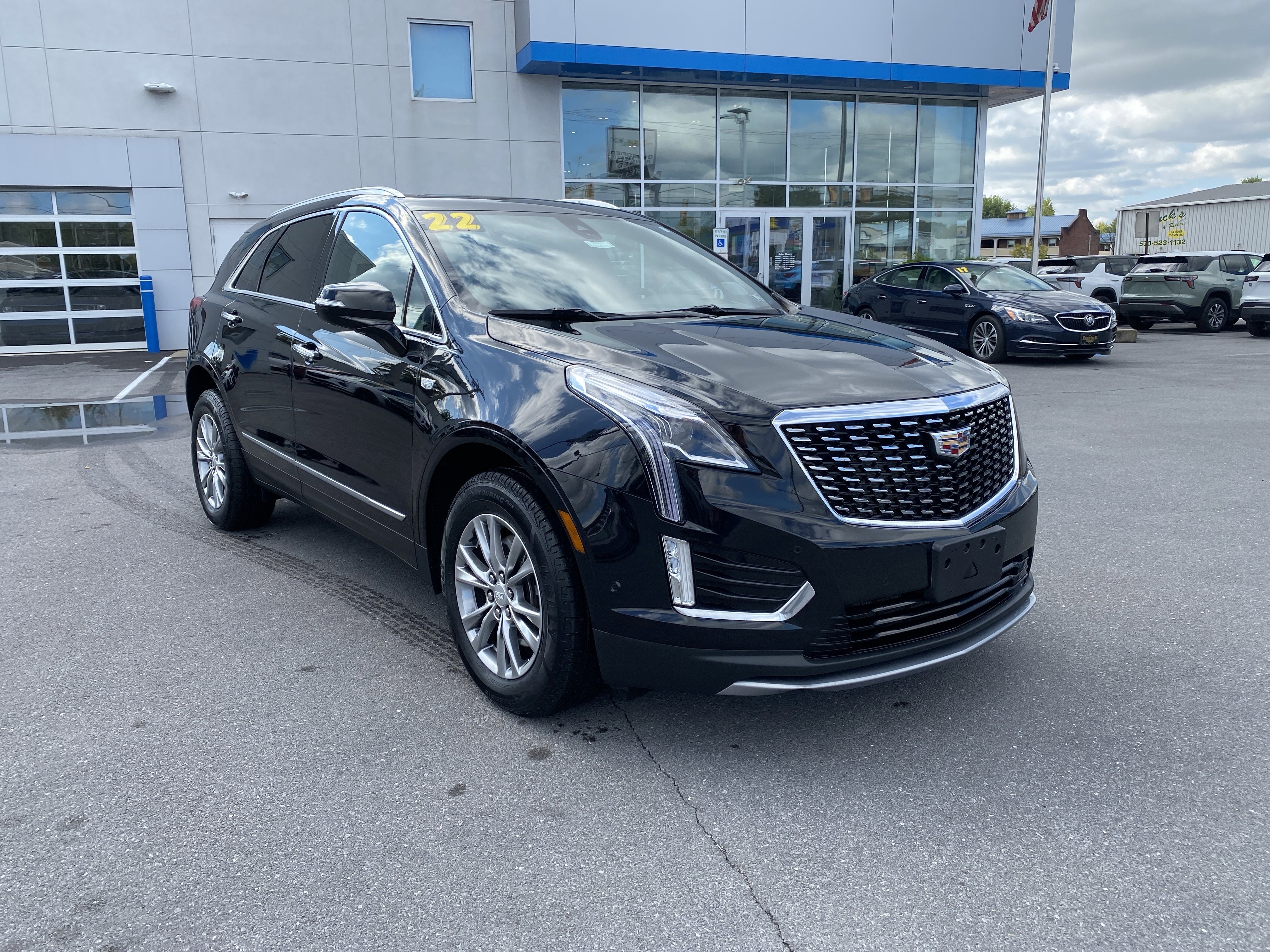 2022 Cadillac XT5 Premium Luxury