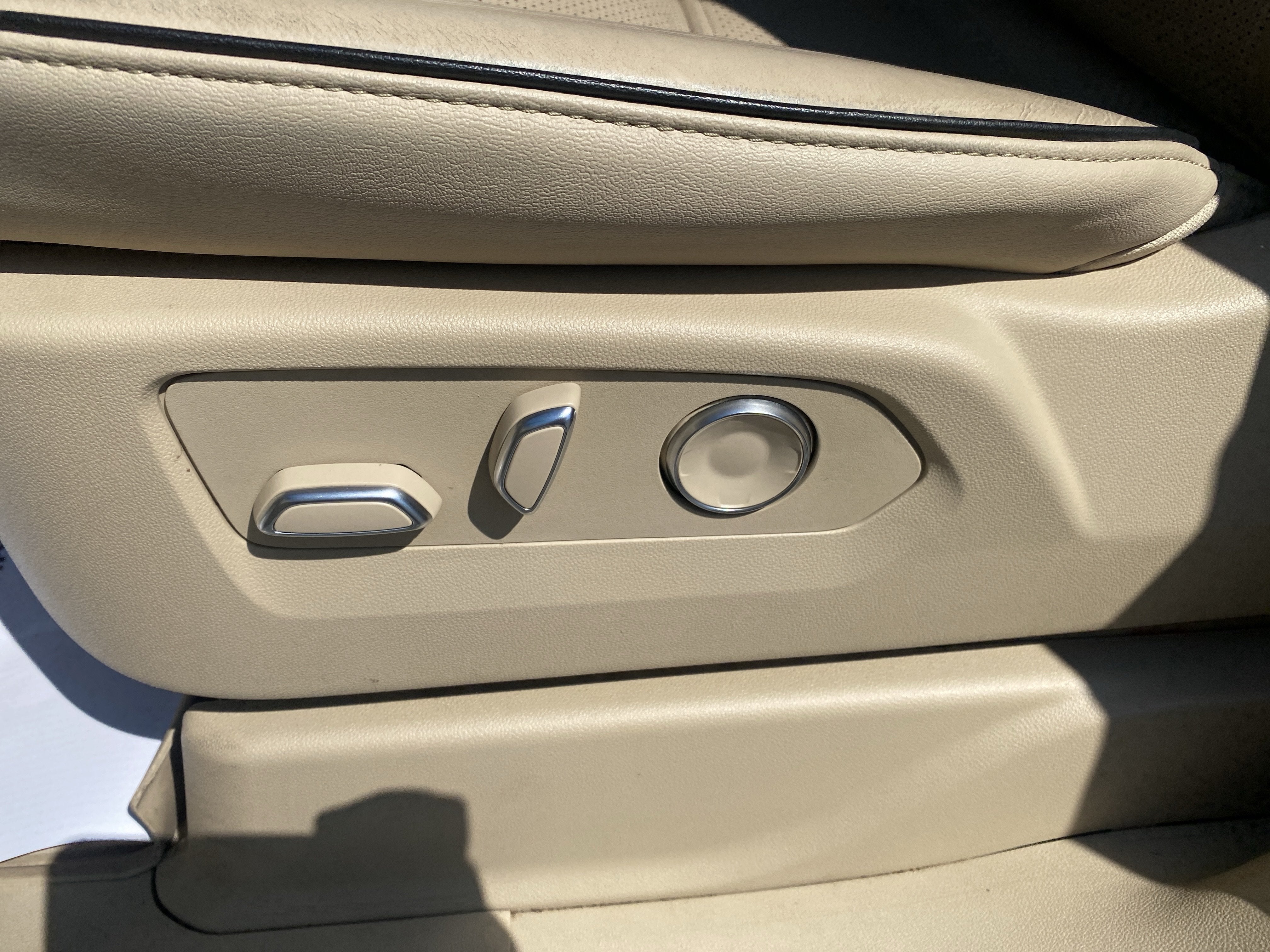 2024 Cadillac Escalade ESV Premium Luxury