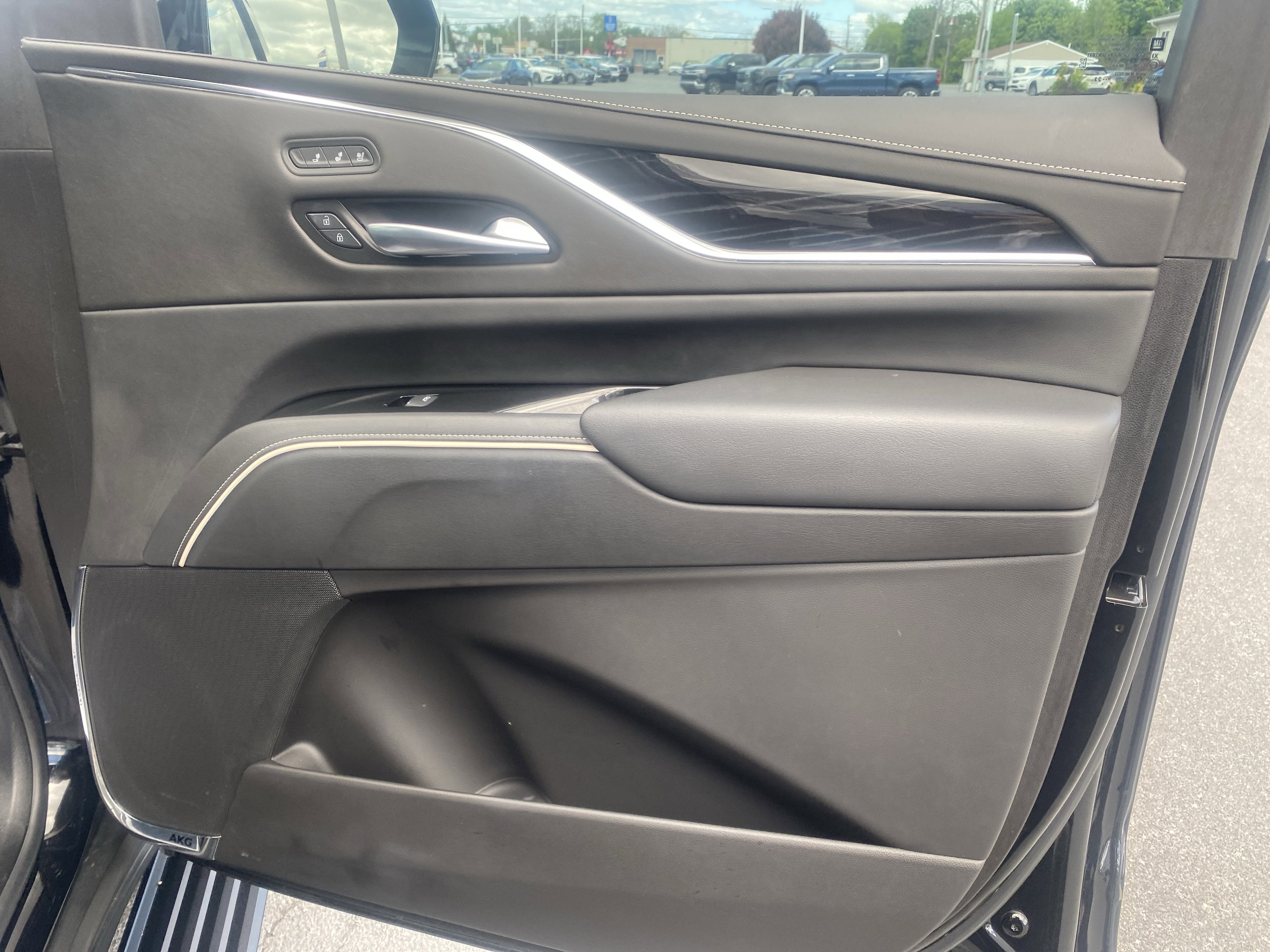 2023 Cadillac Escalade ESV Sport