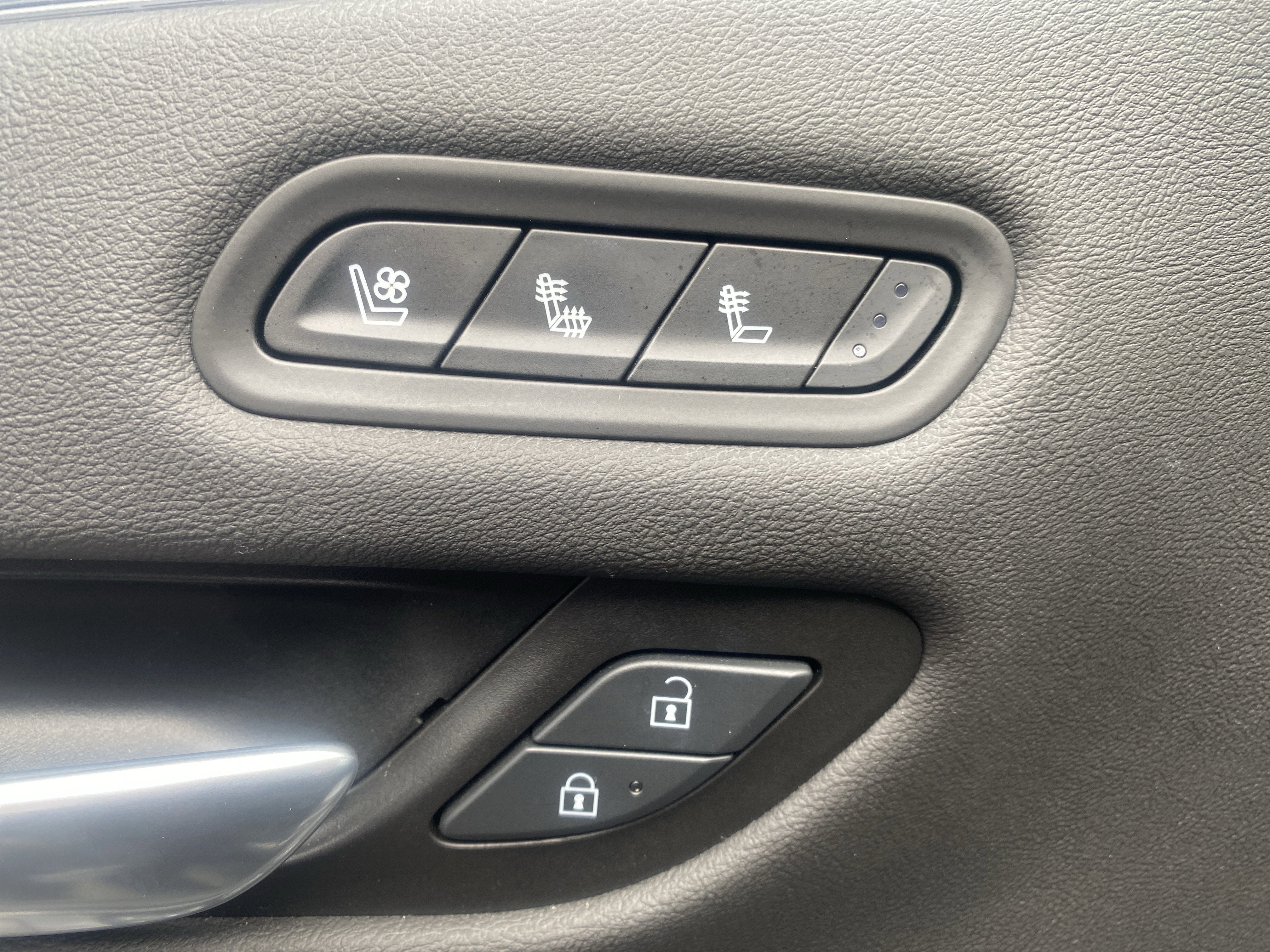 2023 Cadillac Escalade ESV Sport