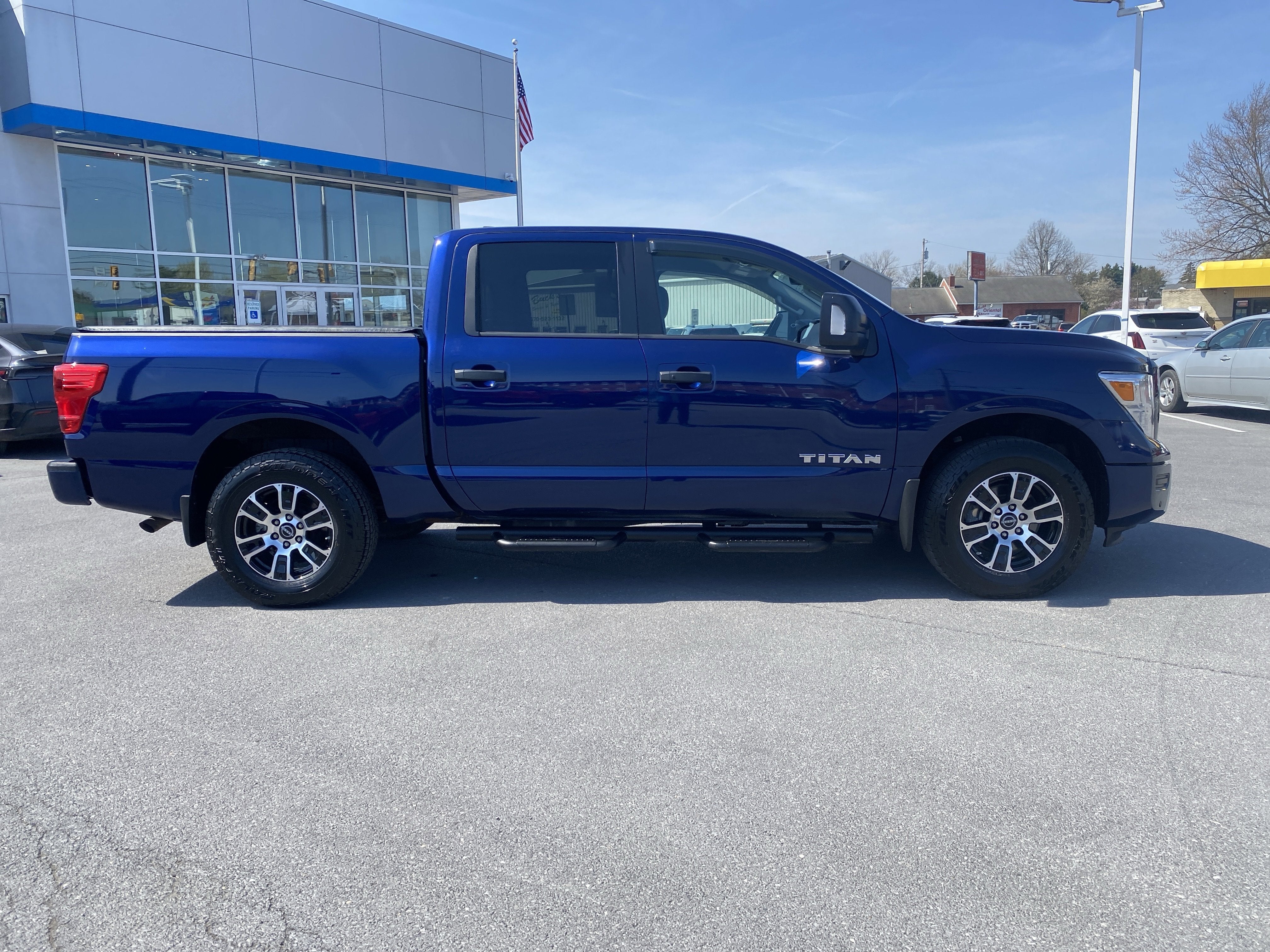 2024 Nissan Titan SV
