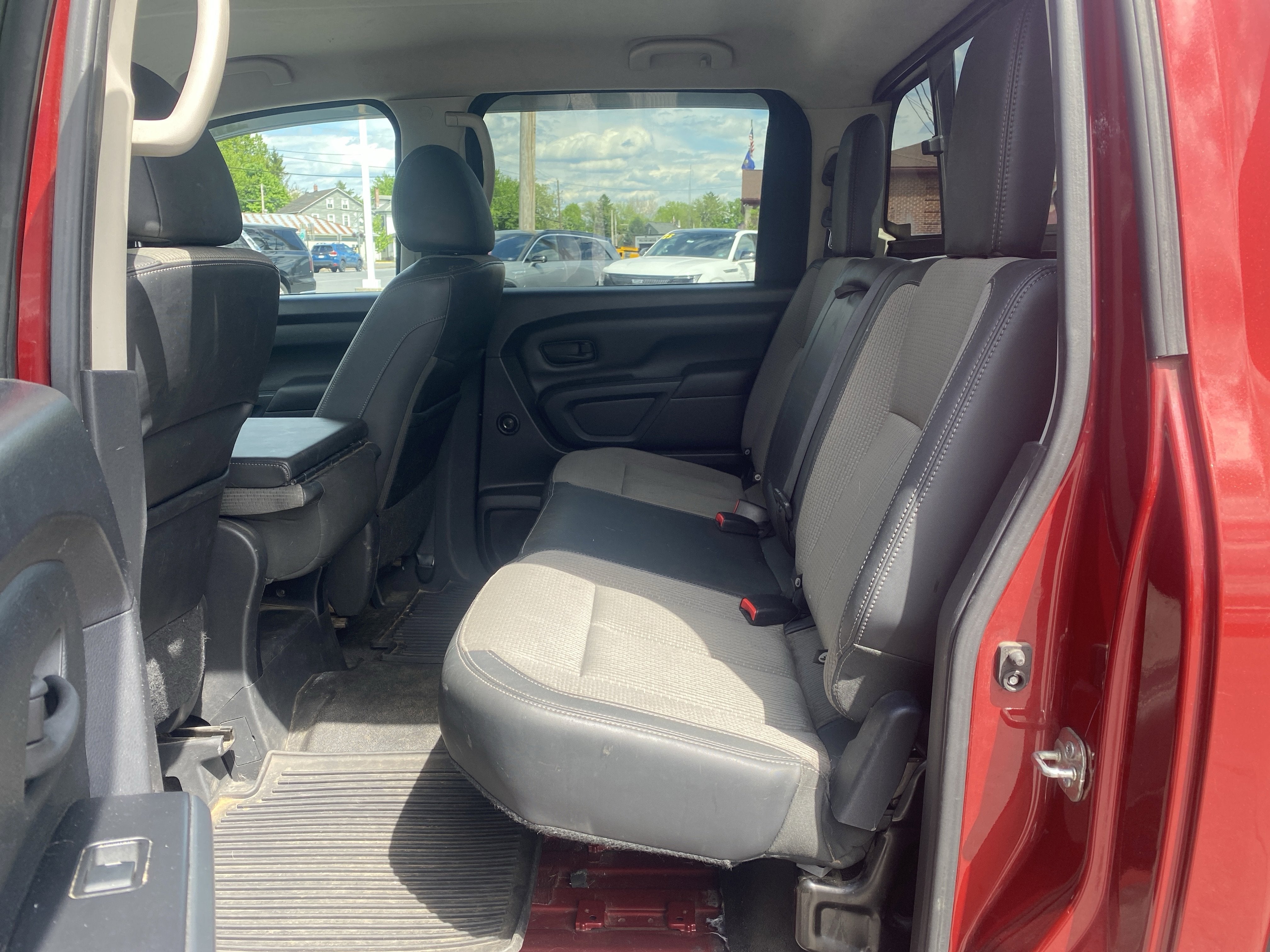 2017 Nissan Titan S