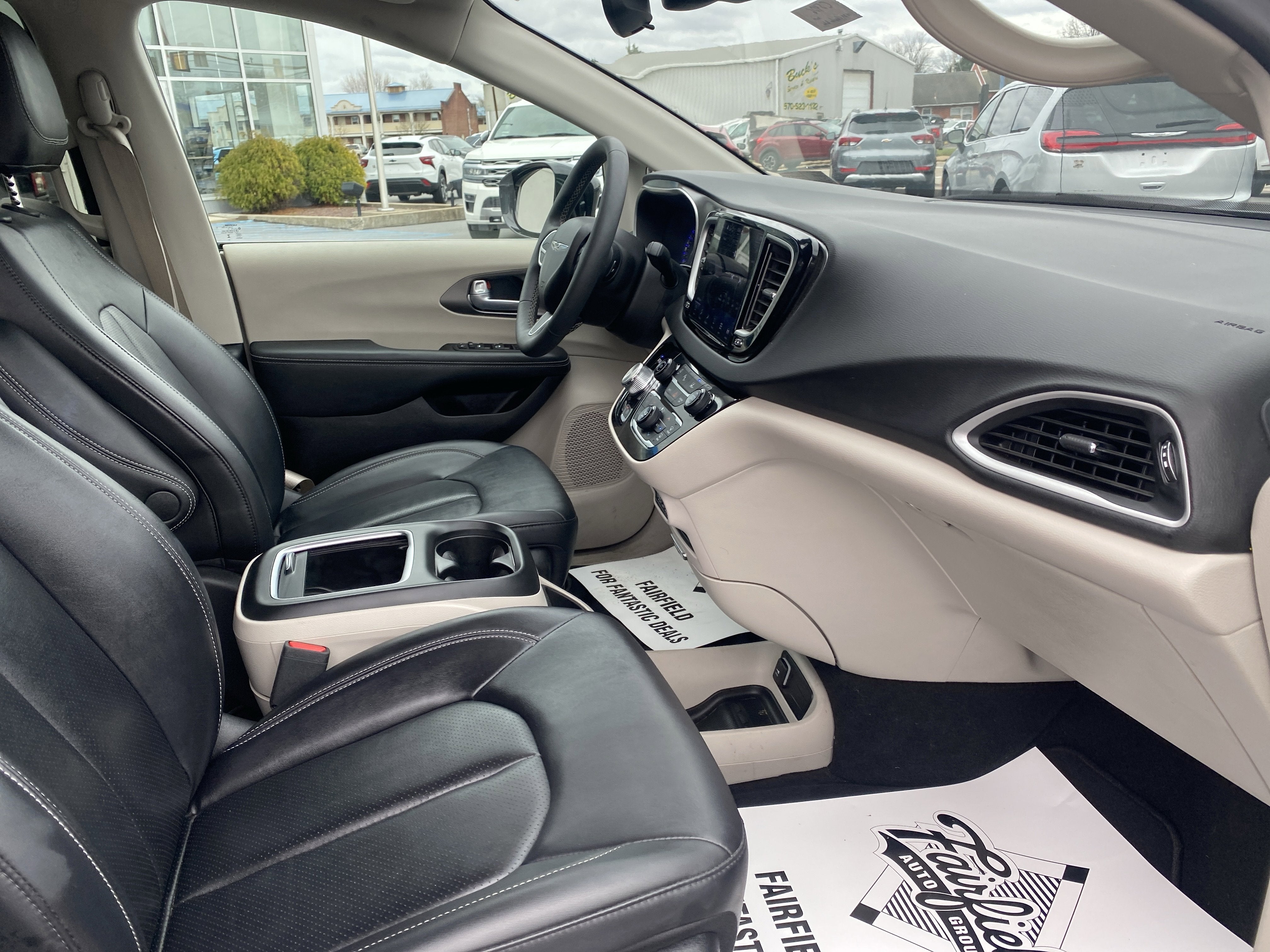 2024 Chrysler Pacifica Touring L