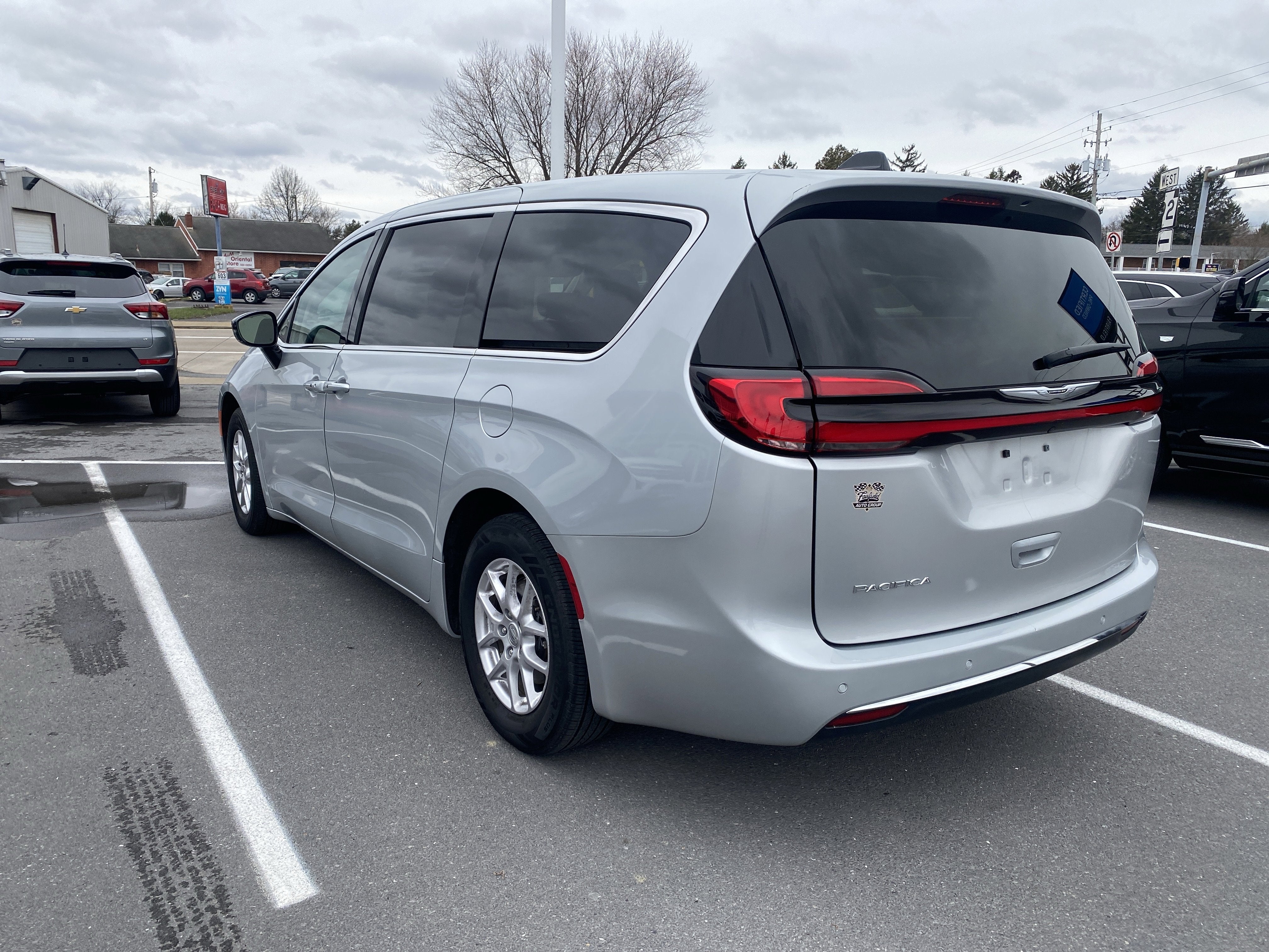 2024 Chrysler Pacifica Touring L