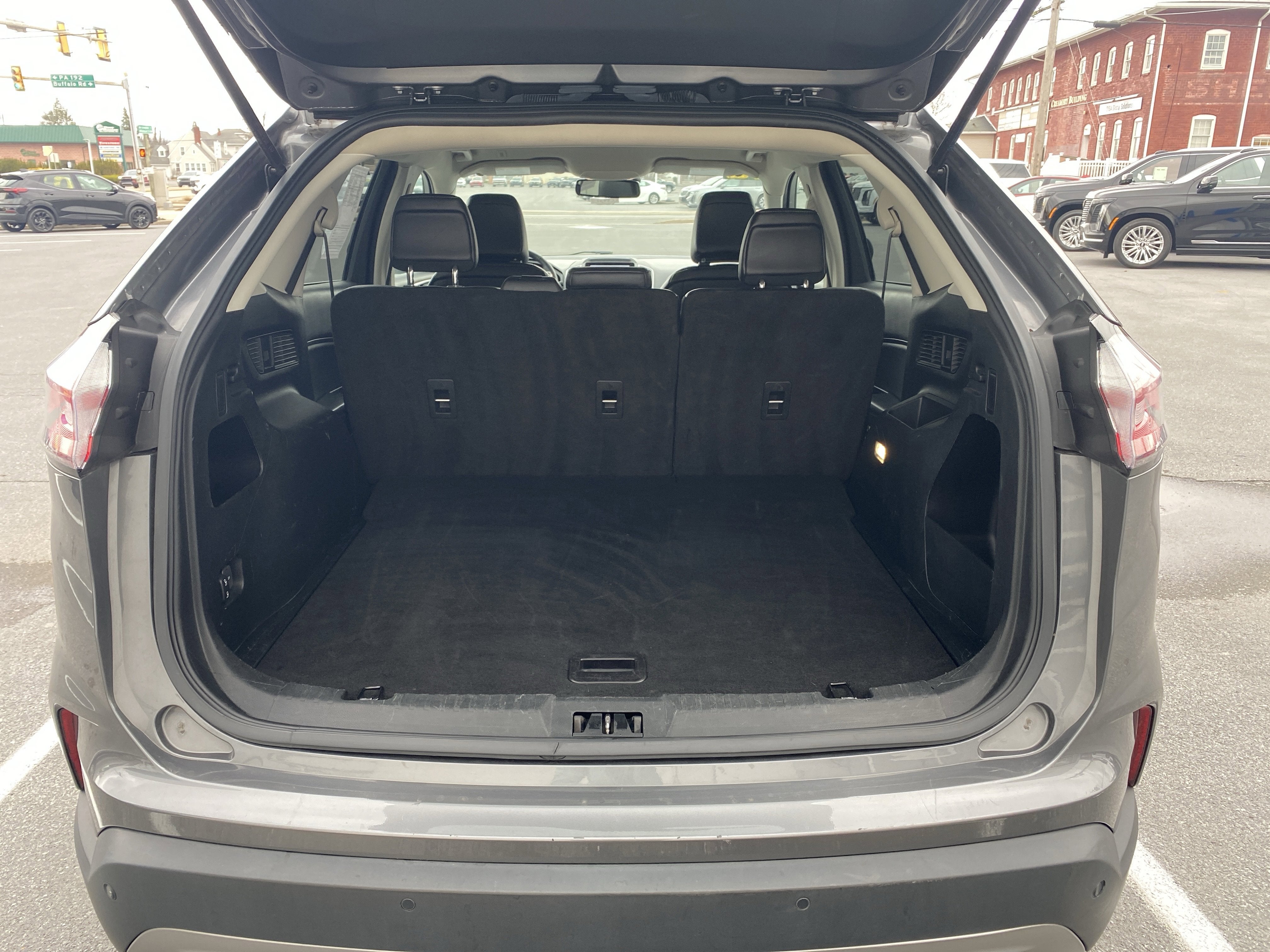 2022 Ford Edge SEL
