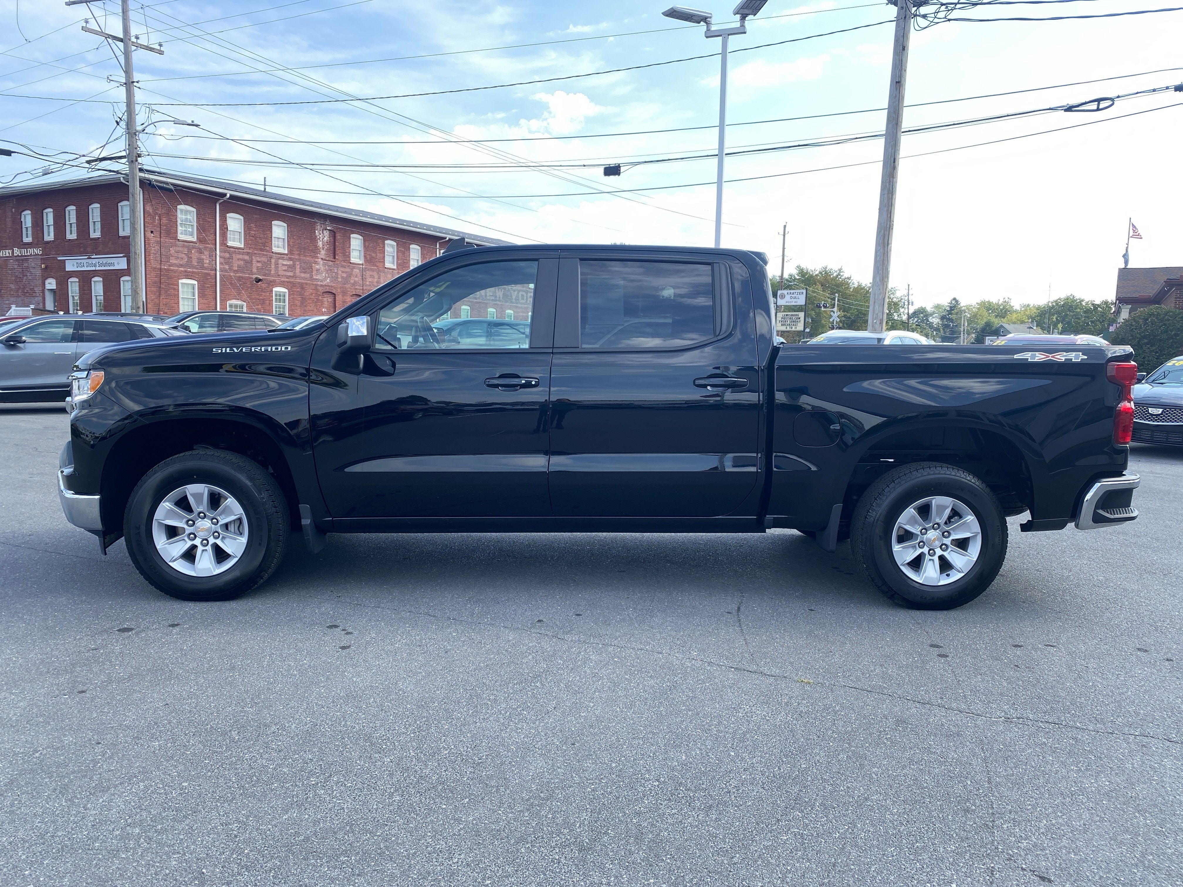 2025 Chevrolet Silverado 1500 LT